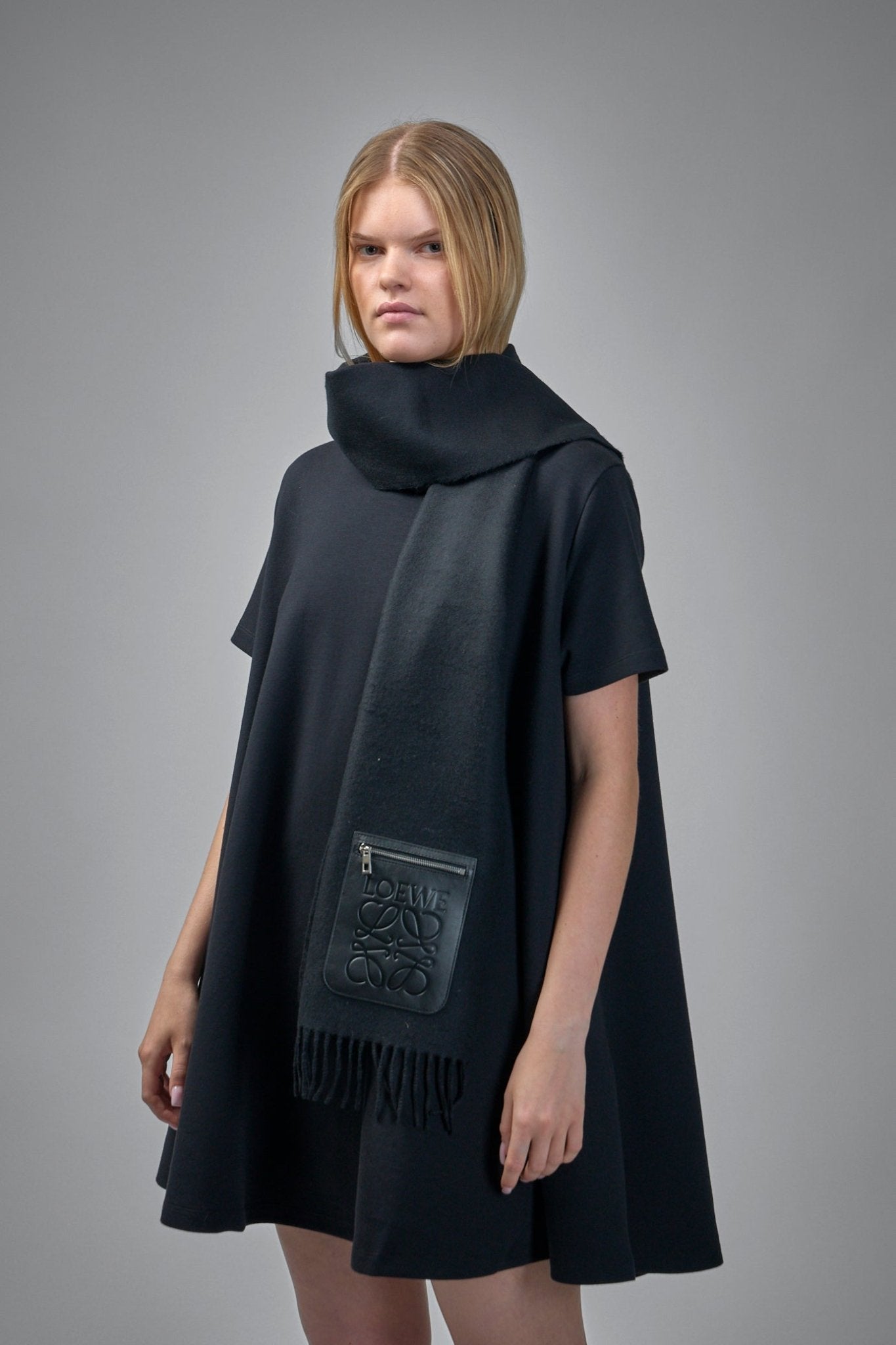 Loewe - Scarf in Wool and Cashmere - LABELS