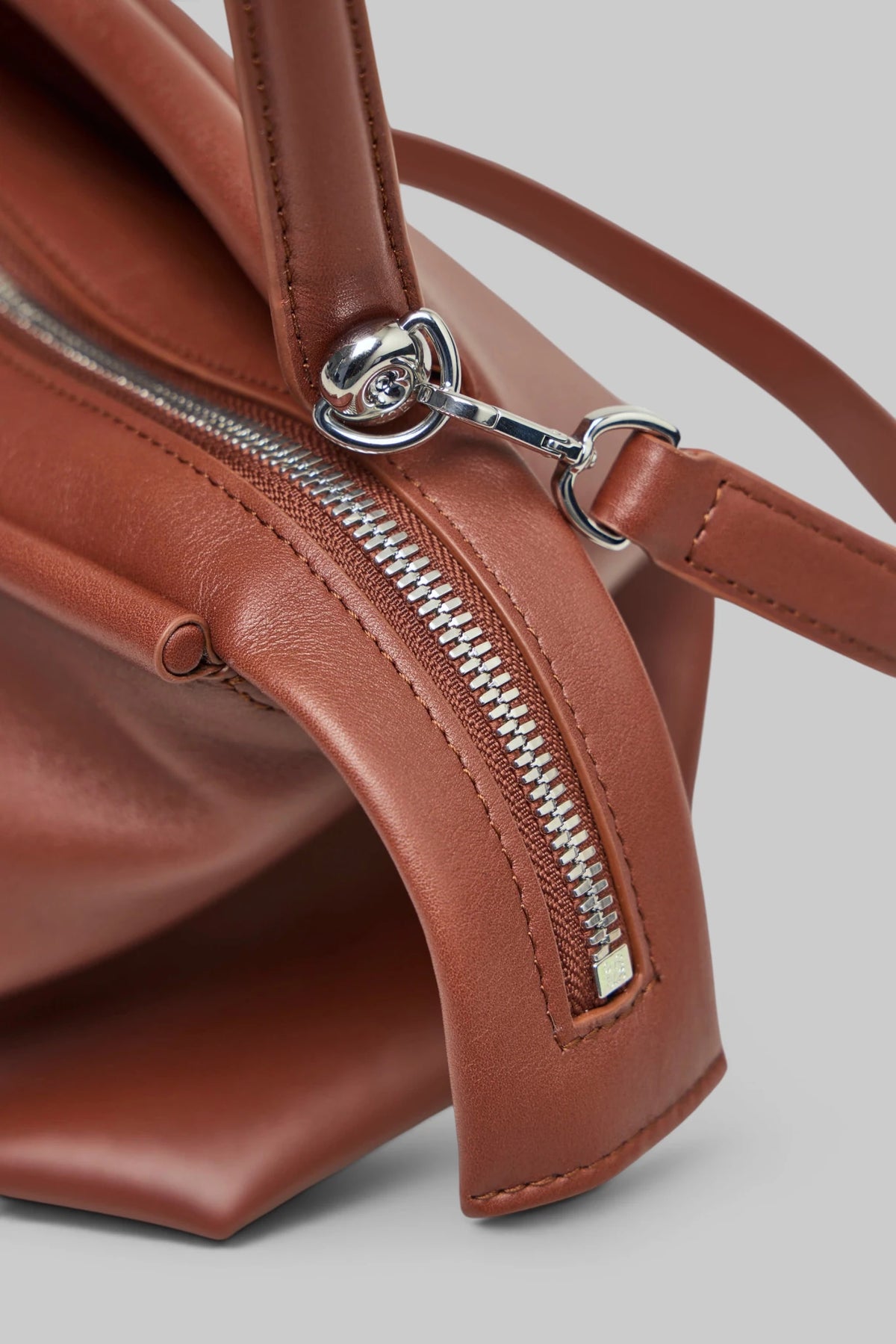 Loewe - Whisker Small Bag - LABELS