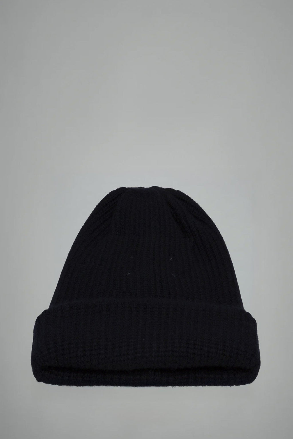 Maison Margiela - Logo Detailed Ribbed Beanie - LABELS