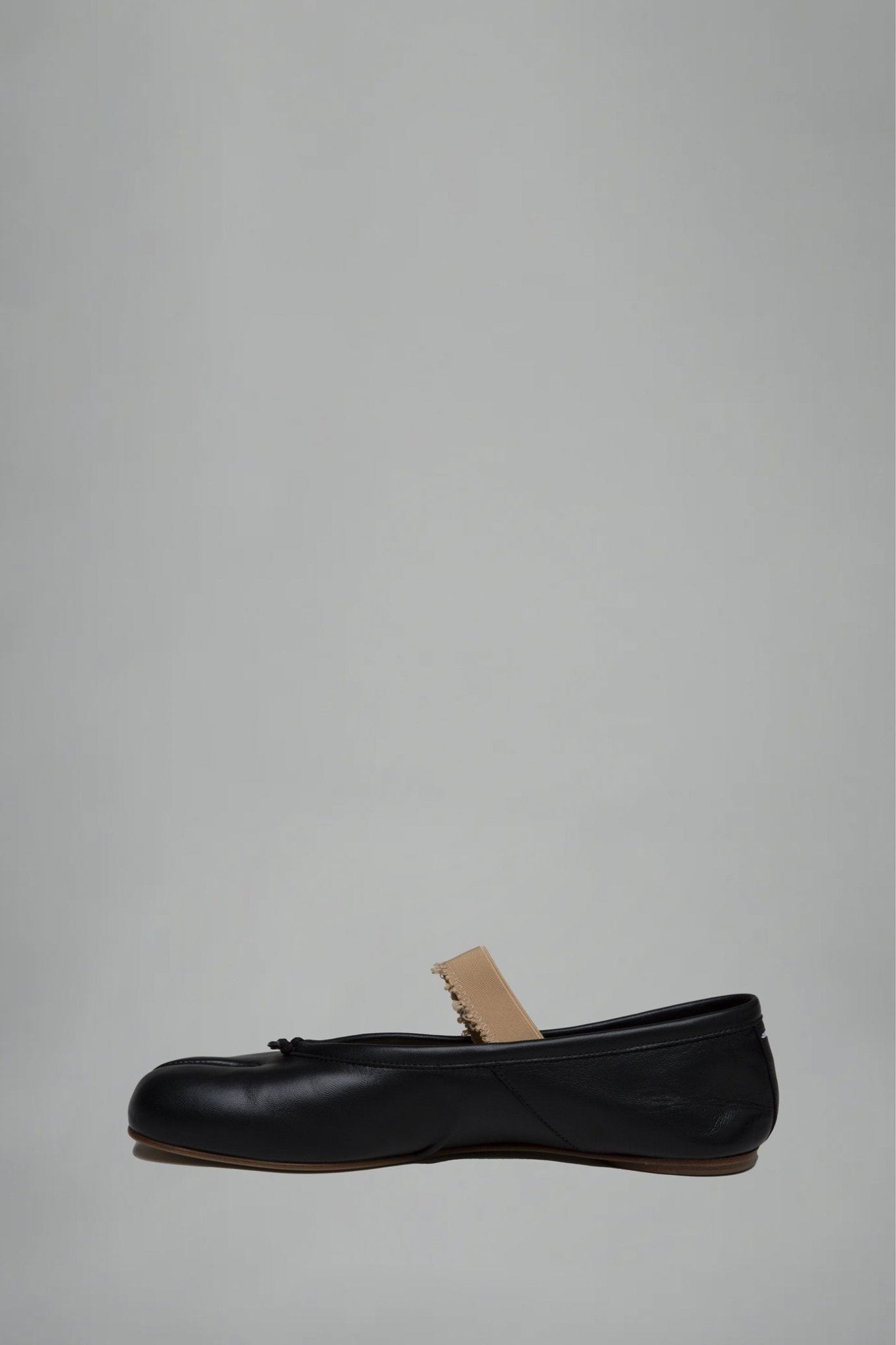 Maison Margiela - Tabi Elastic Band Ballerina - LABELS