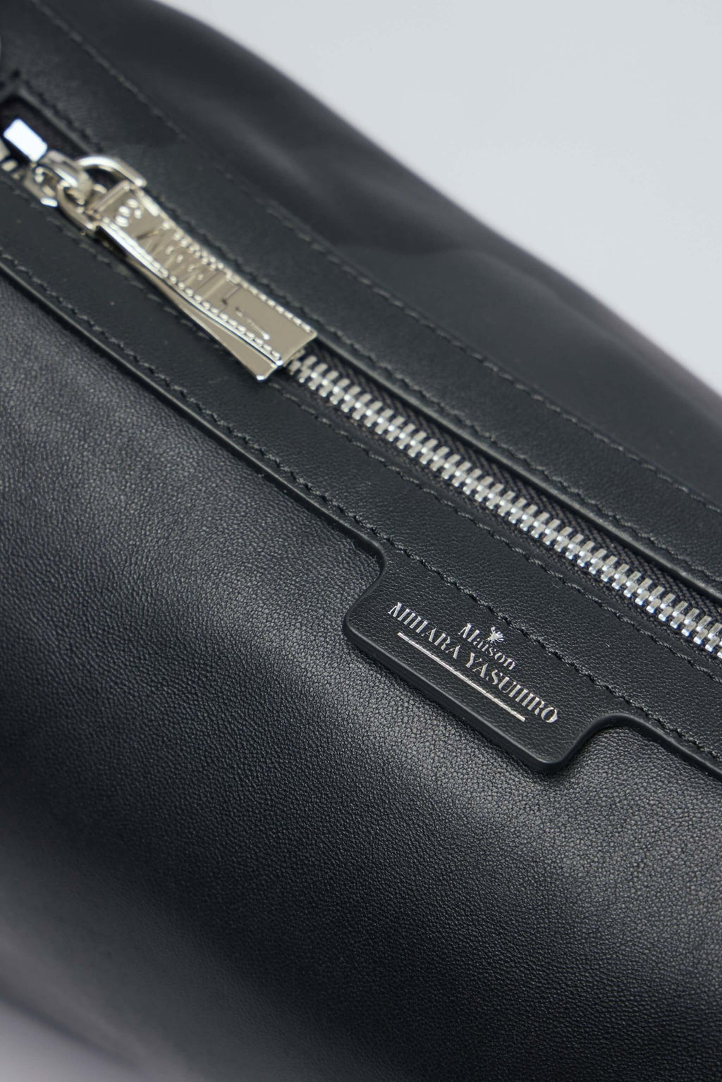 Maison Mihara Yasuhiro - Dolls / Medium Dachshund Bag - LABELS