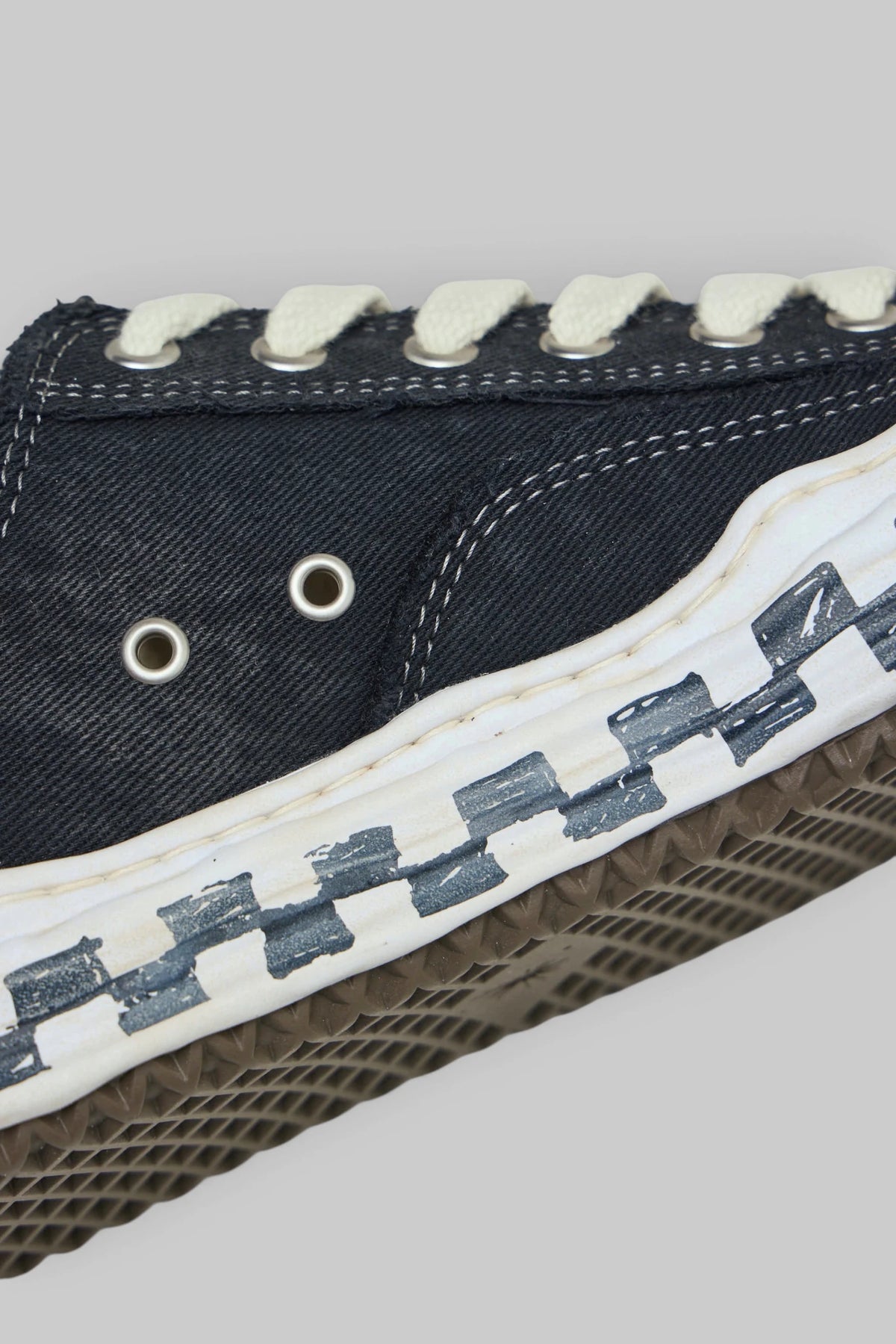 Maison Mihara Yasuhiro - Hank Graffiti Sole Low-top Sneakers - LABELS
