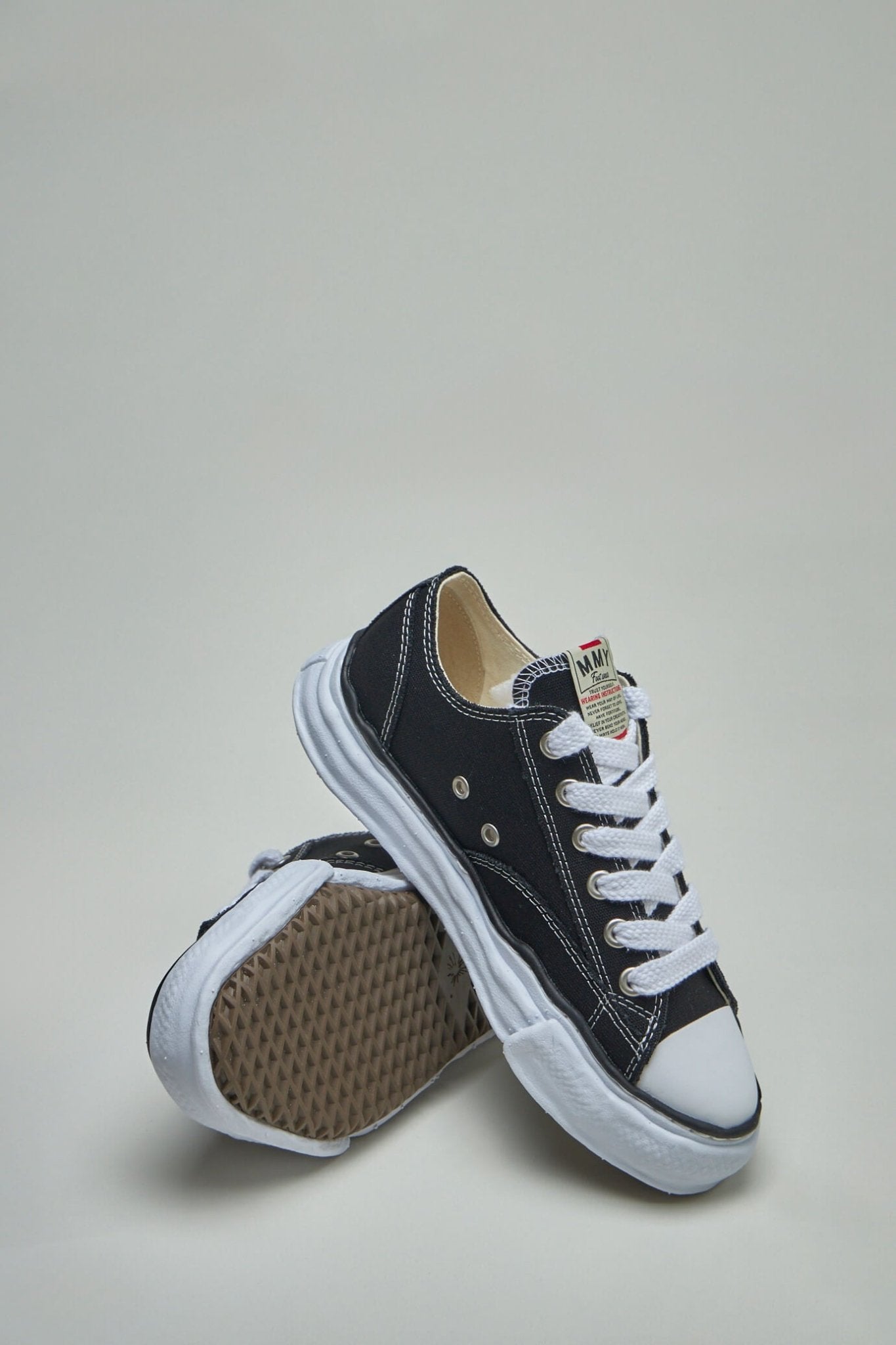 Maison Mihara Yasuhiro - Peterson Low - LABELS