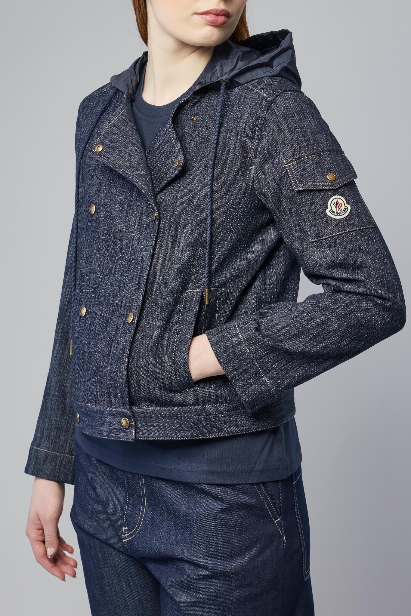 Moncler - Diervilla Jacket | L10931A00138 599EP | 77a - LABELS