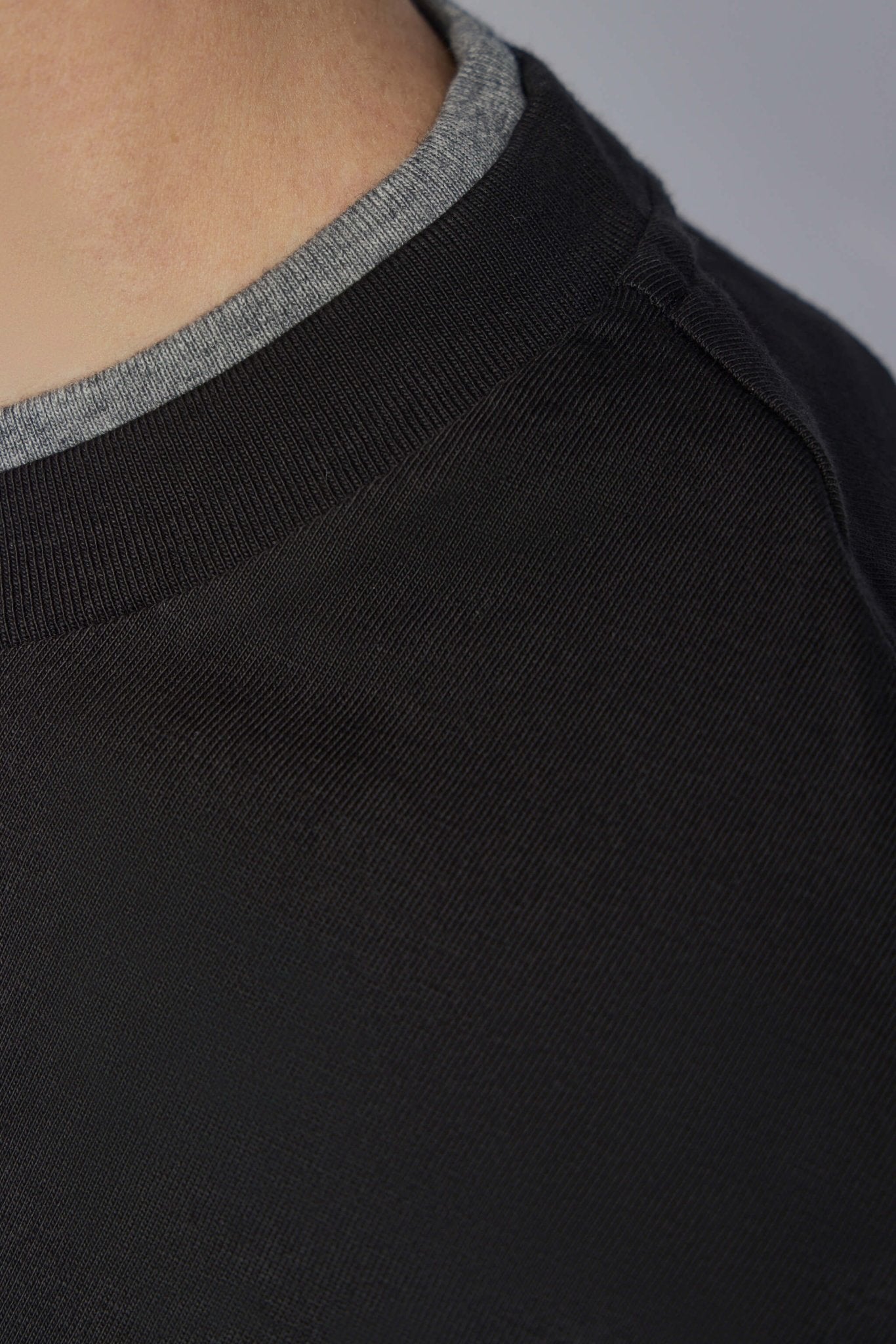 Moncler - SS T-shirt - LABELS