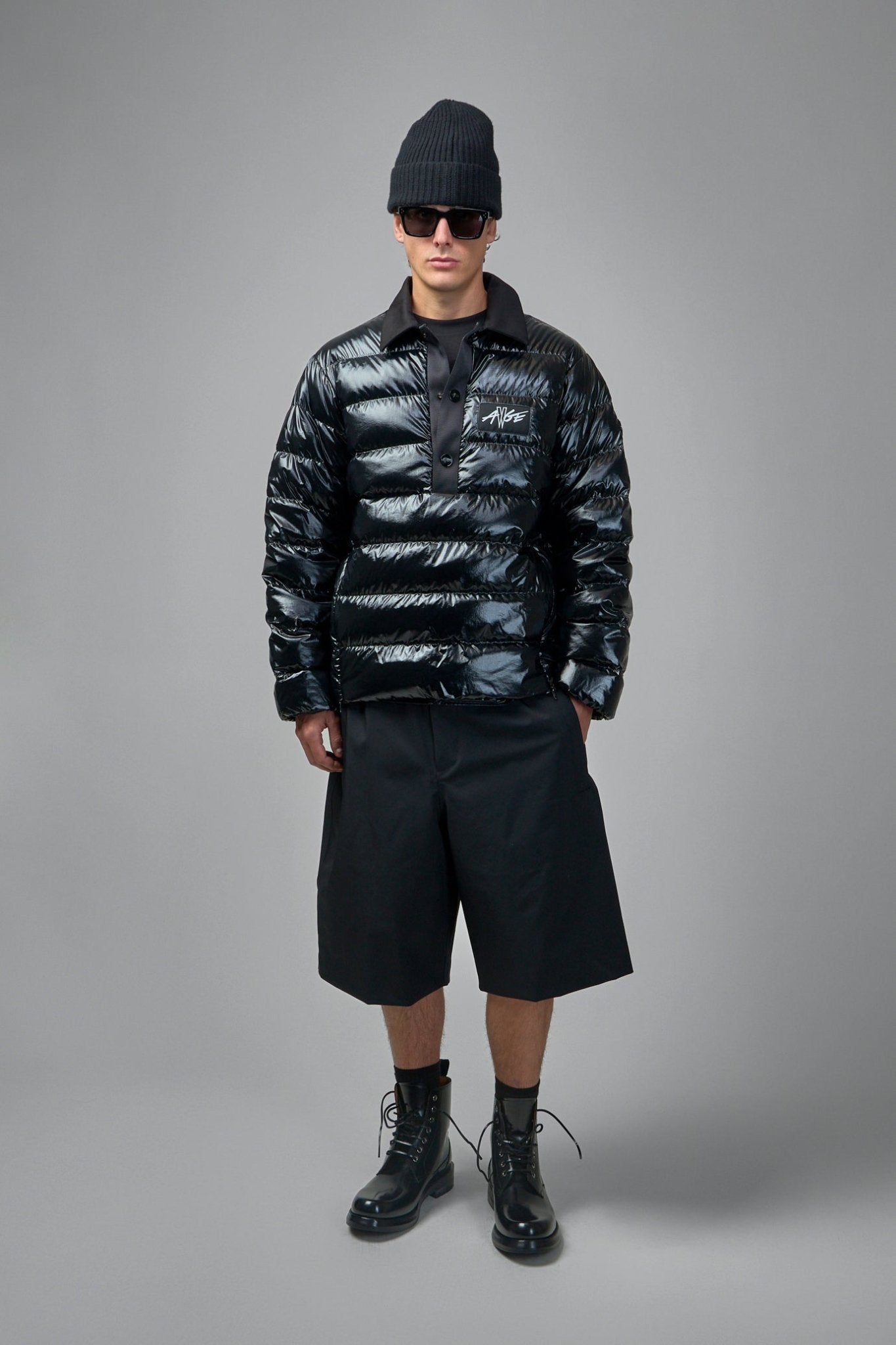 Moncler ポロシャツ black archive Y2K swag MONCLER (モンクレール) ロゴ 半袖 クレリック ポロシャツ