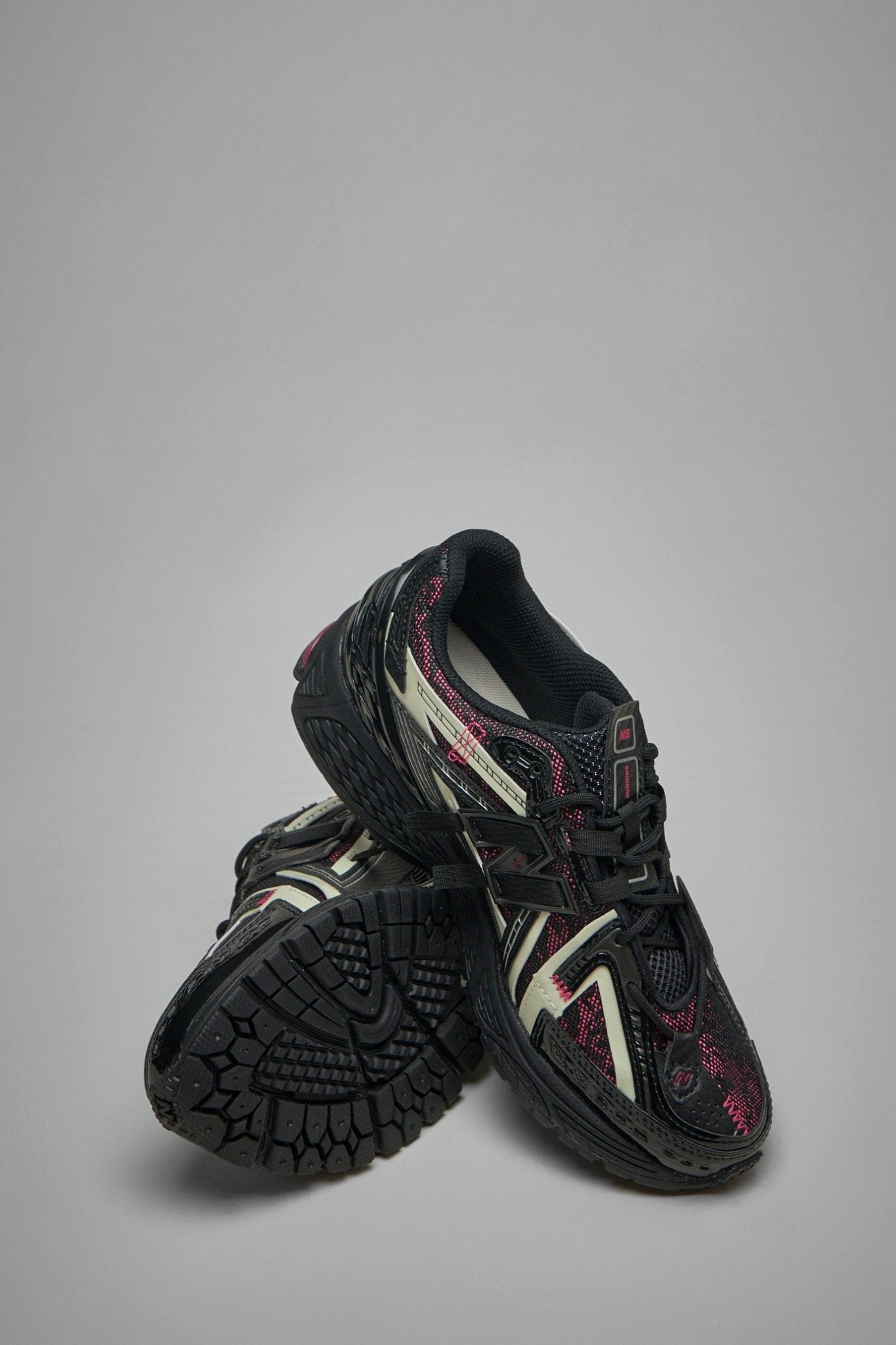 New Balance - 1906 - LABELS