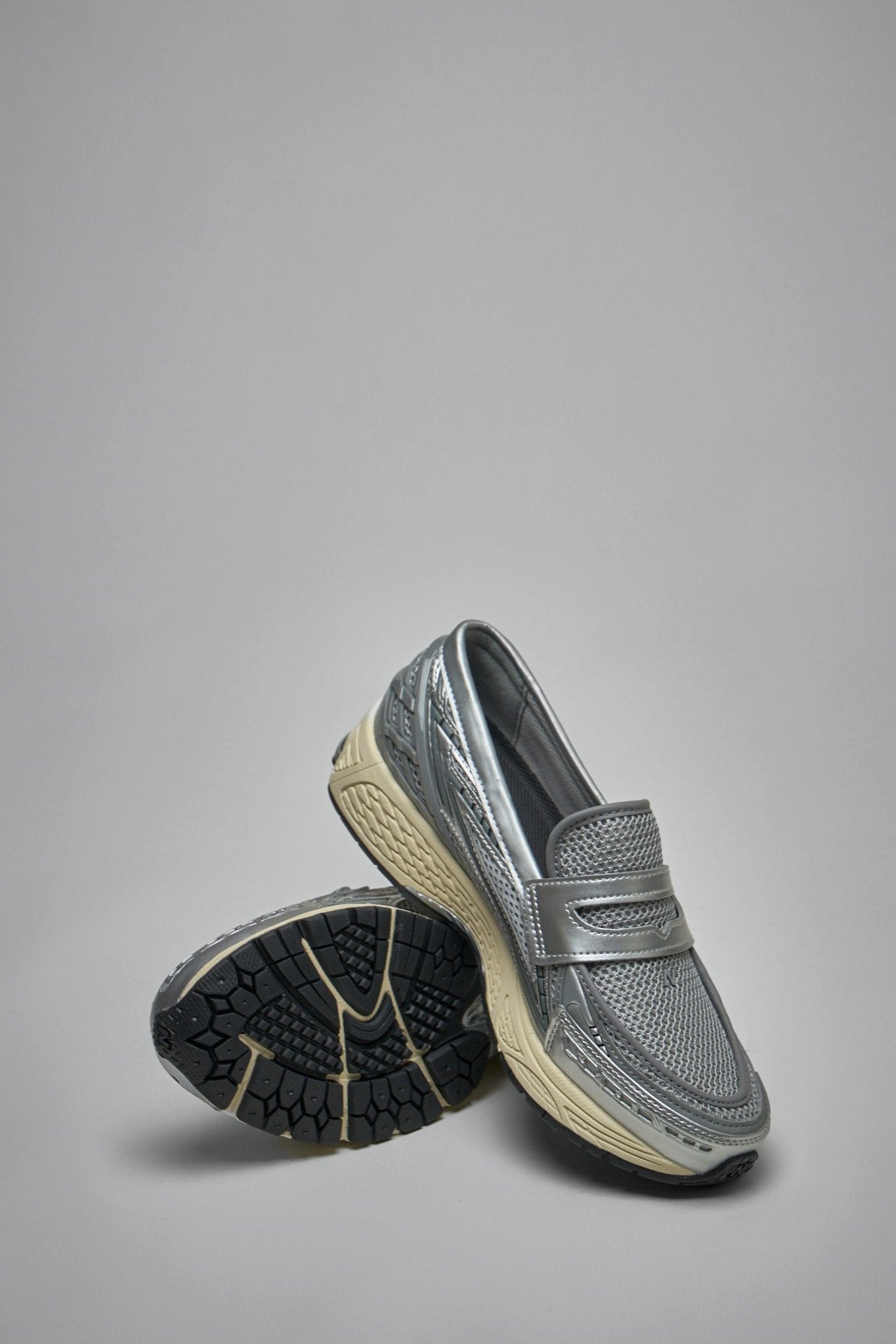 New Balance - 1906 Loafer - LABELS