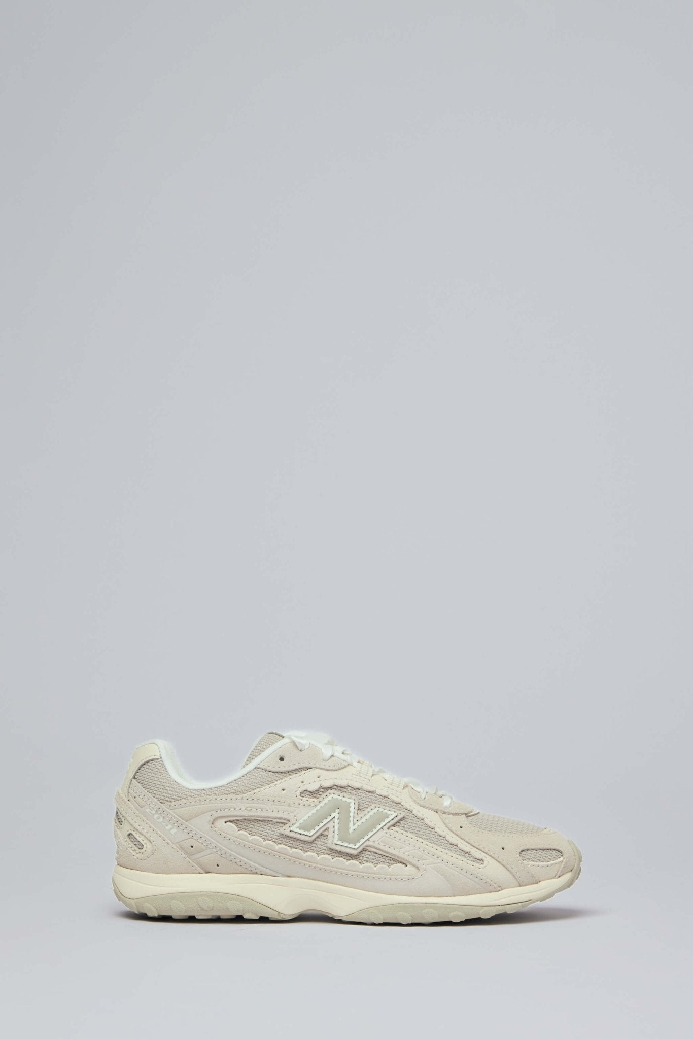 New Balance Low Top Sneakers 204L – LABELS