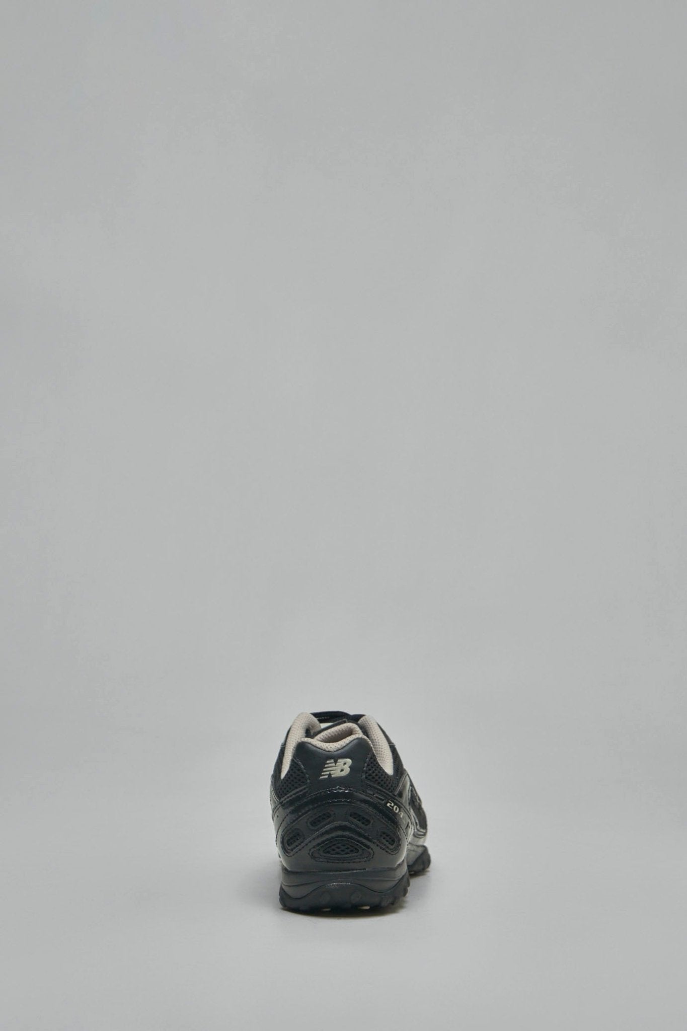New Balance - 204L Low - Profile Running Sneaker - LABELS