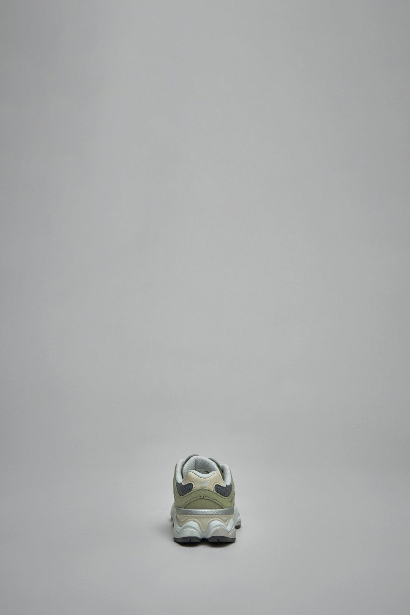 New Balance - 9060 - LABELS