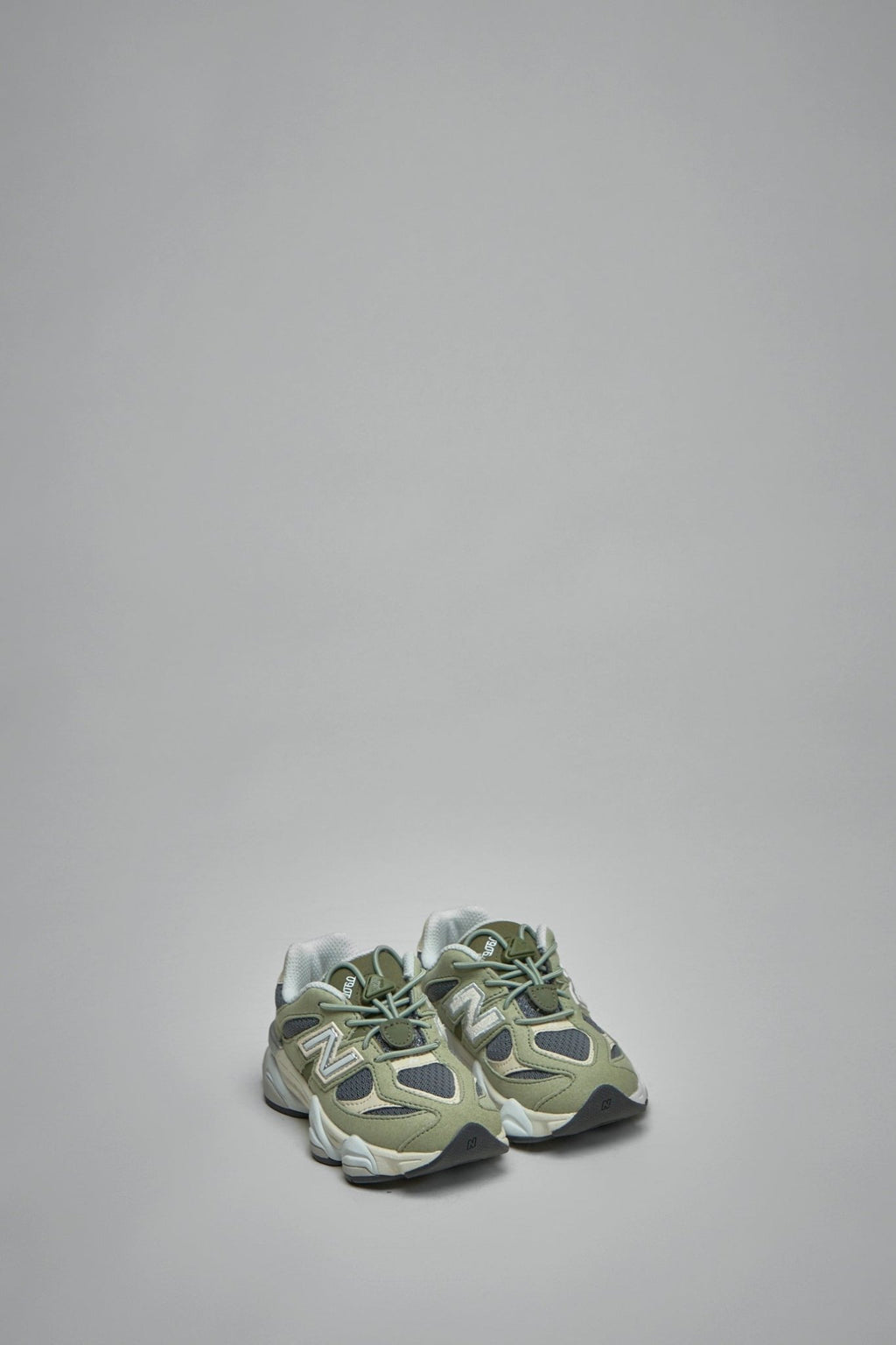 New Balance - 9060 - LABELS