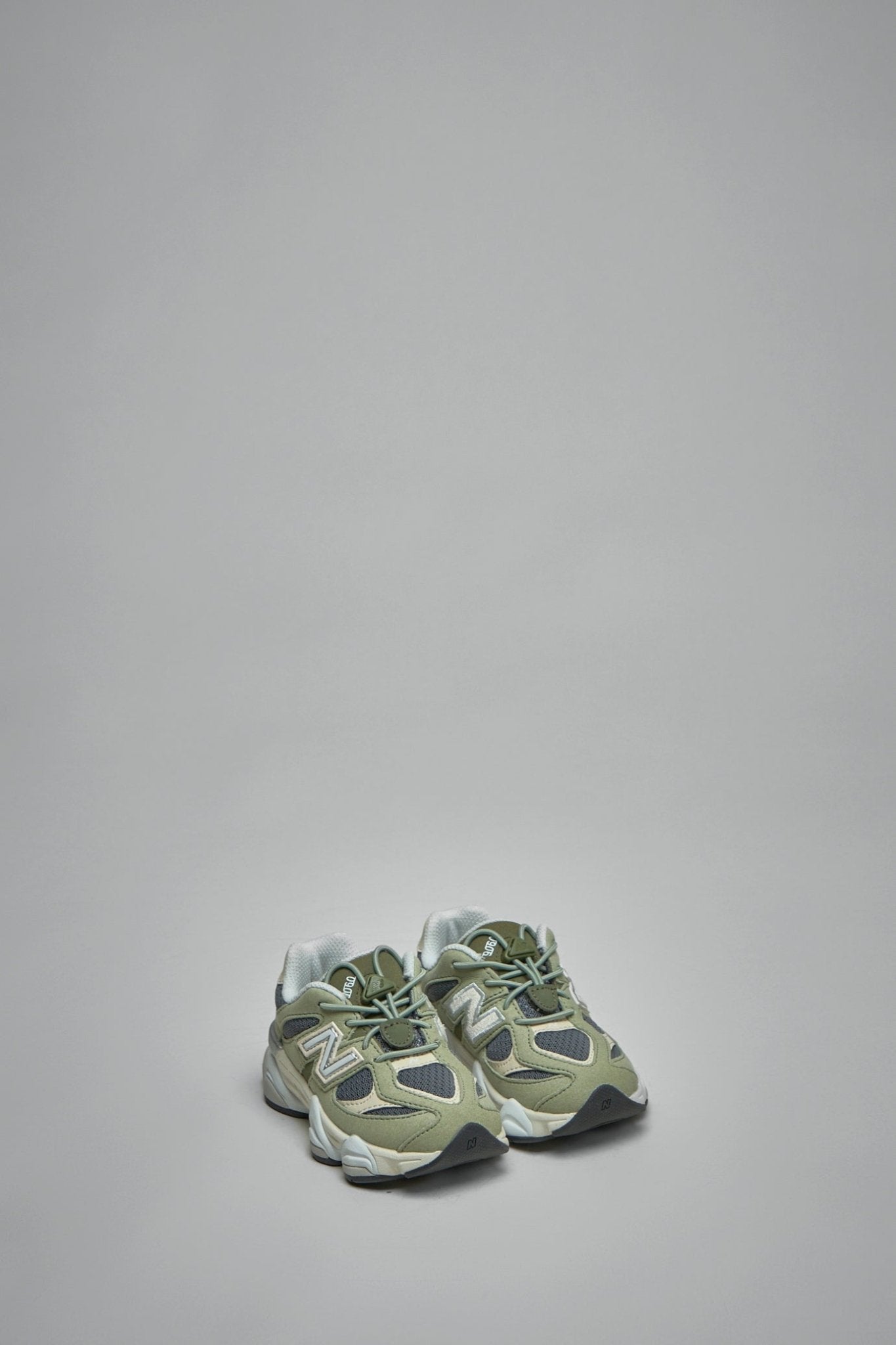 New Balance - 9060 - LABELS