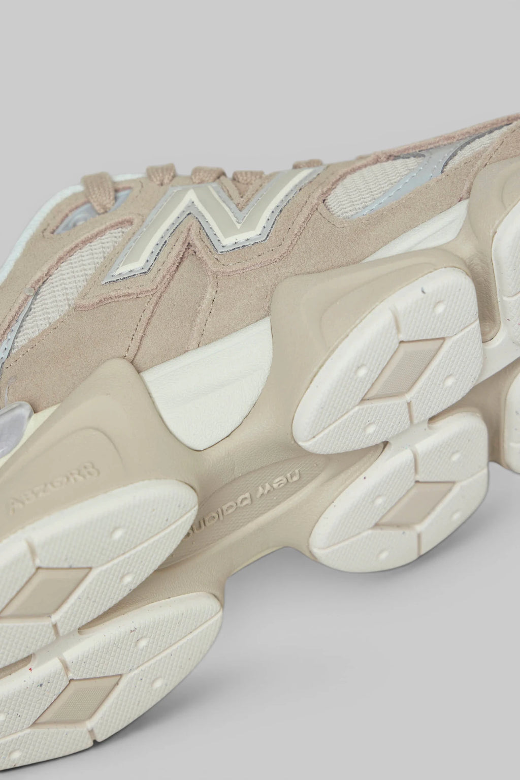 New Balance - 9060 - LABELS