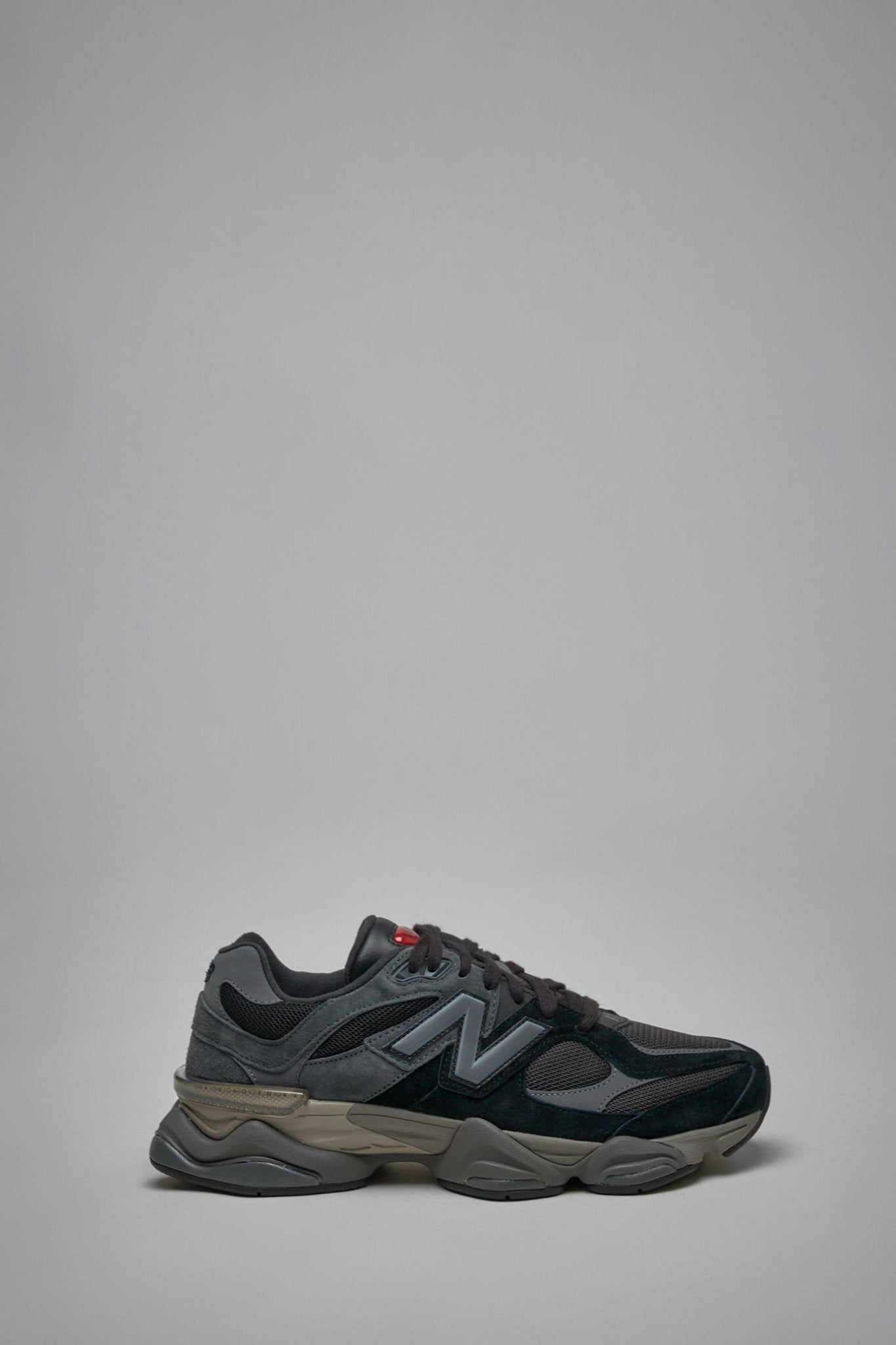 New Balance - 9060 - LABELS