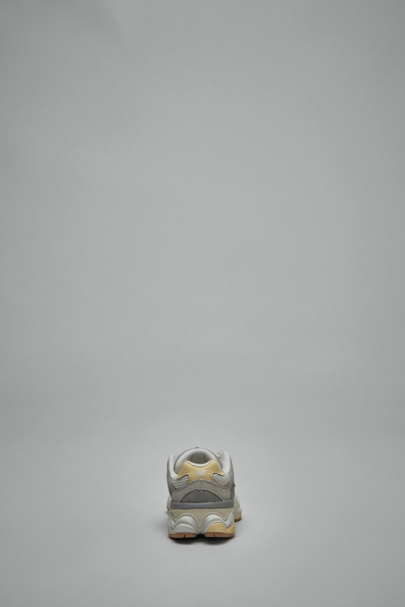 New Balance - 9060 - LABELS