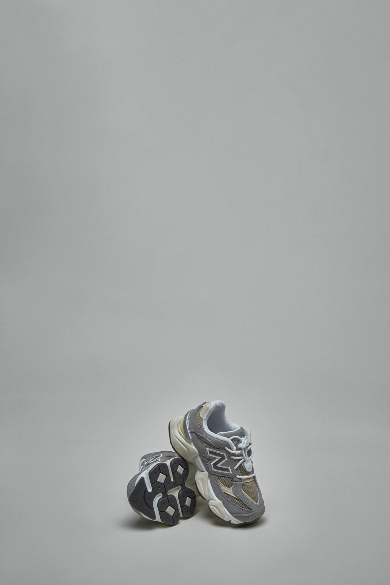 New Balance - 9060 - LABELS