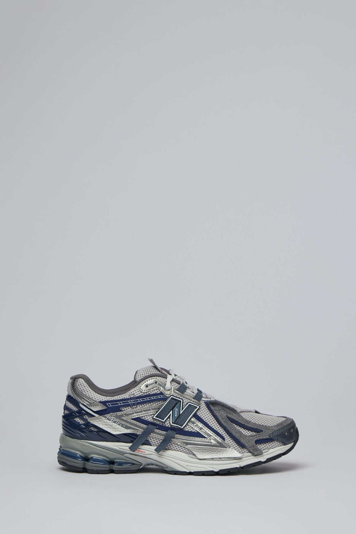 New Balance Low Top Sneakers U1906 AV1 – LABELS