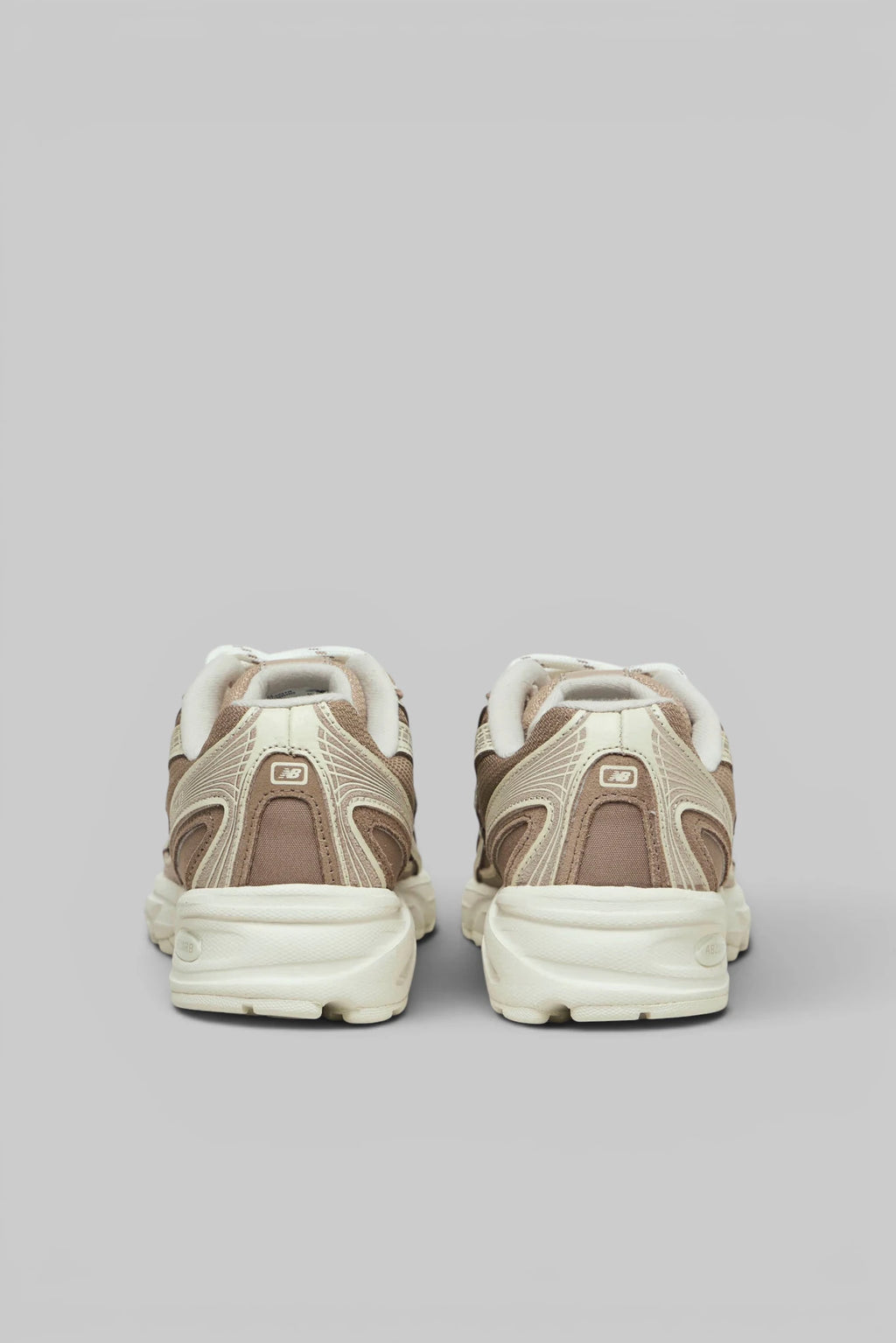 New Balance - U740 V2 - LABELS