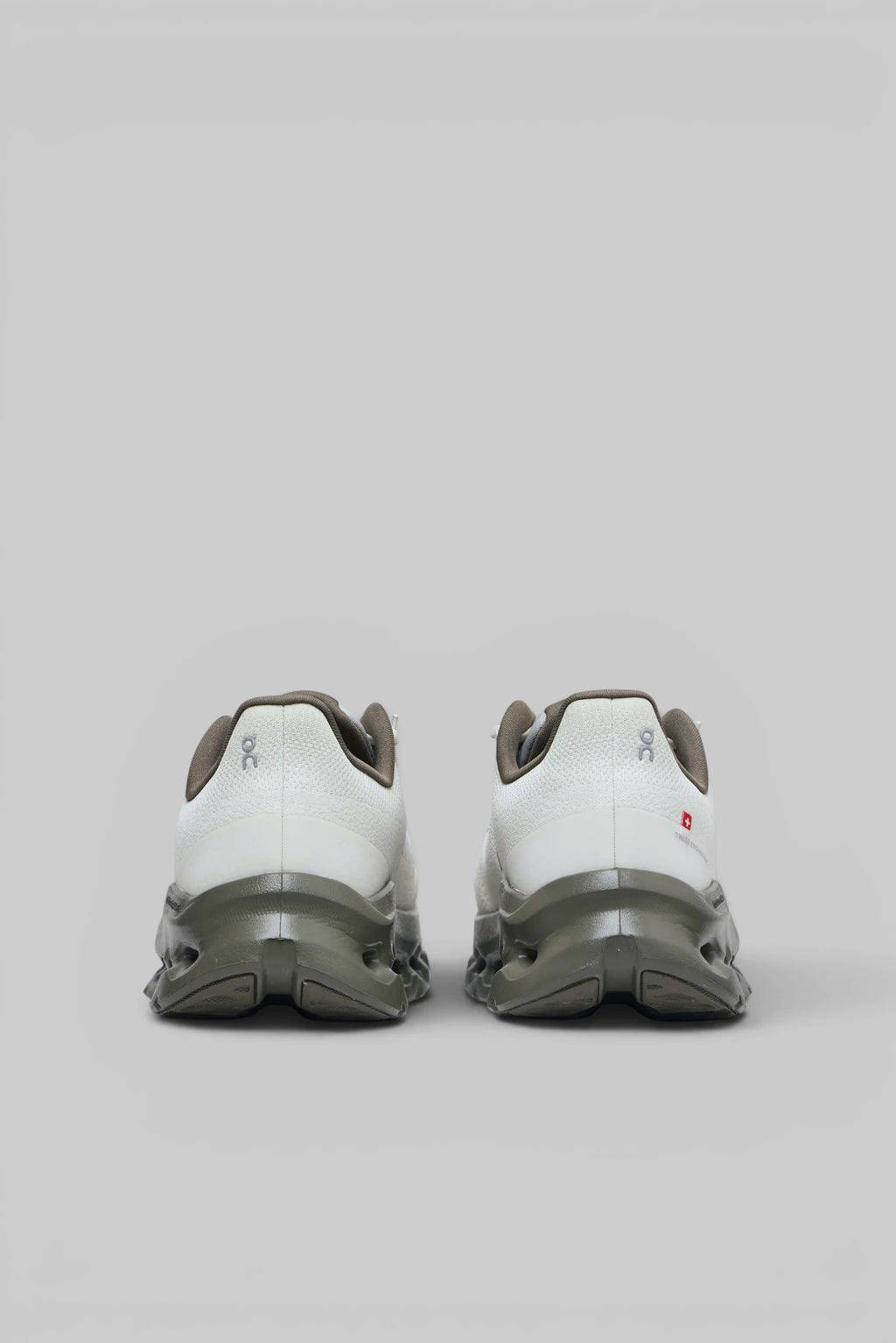 ON Running - Cloudtilt 1 M - LABELS