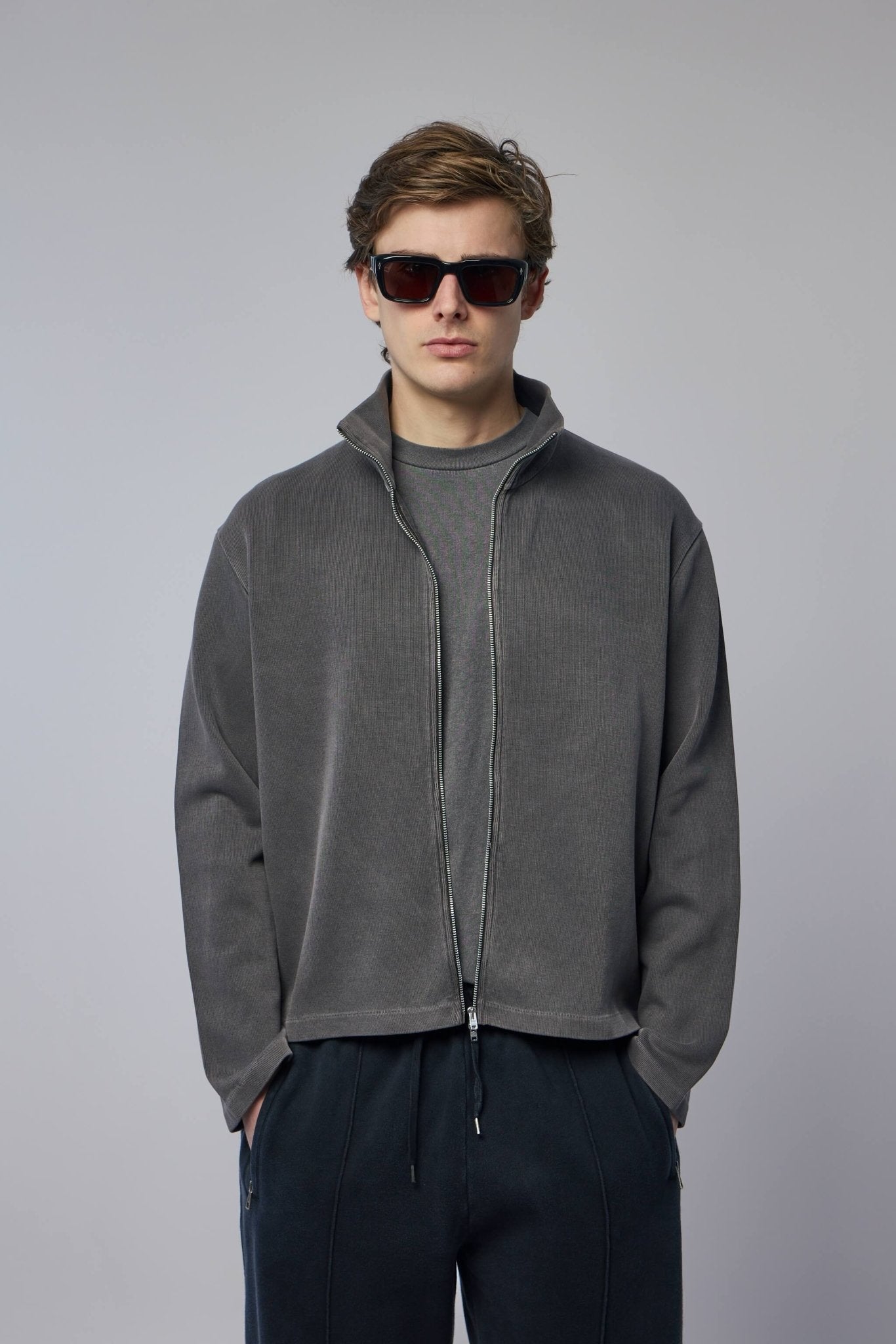 Shrunken Fullzip – LABELS