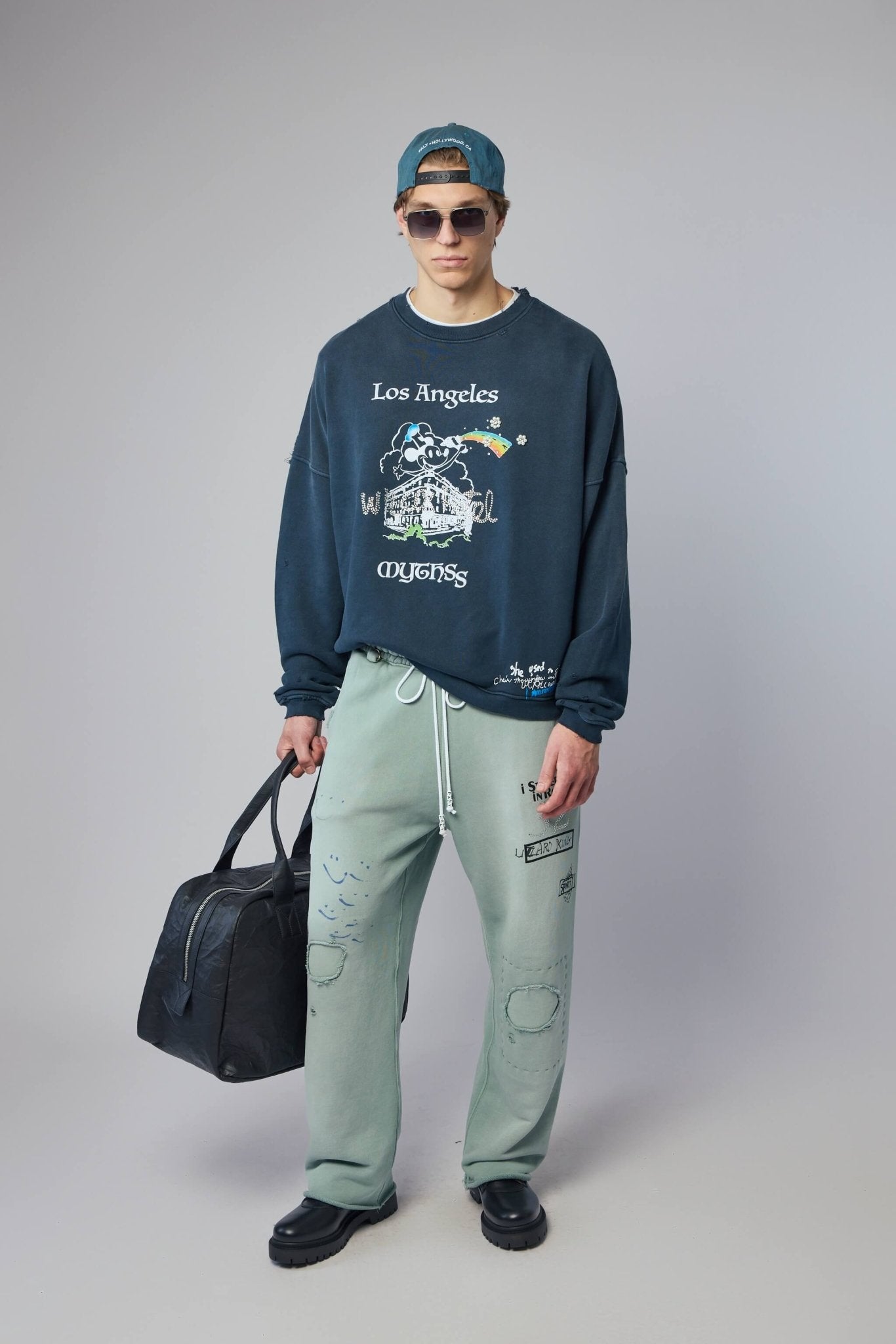 Paly Hollywood - Mythss Crewneck - LABELS