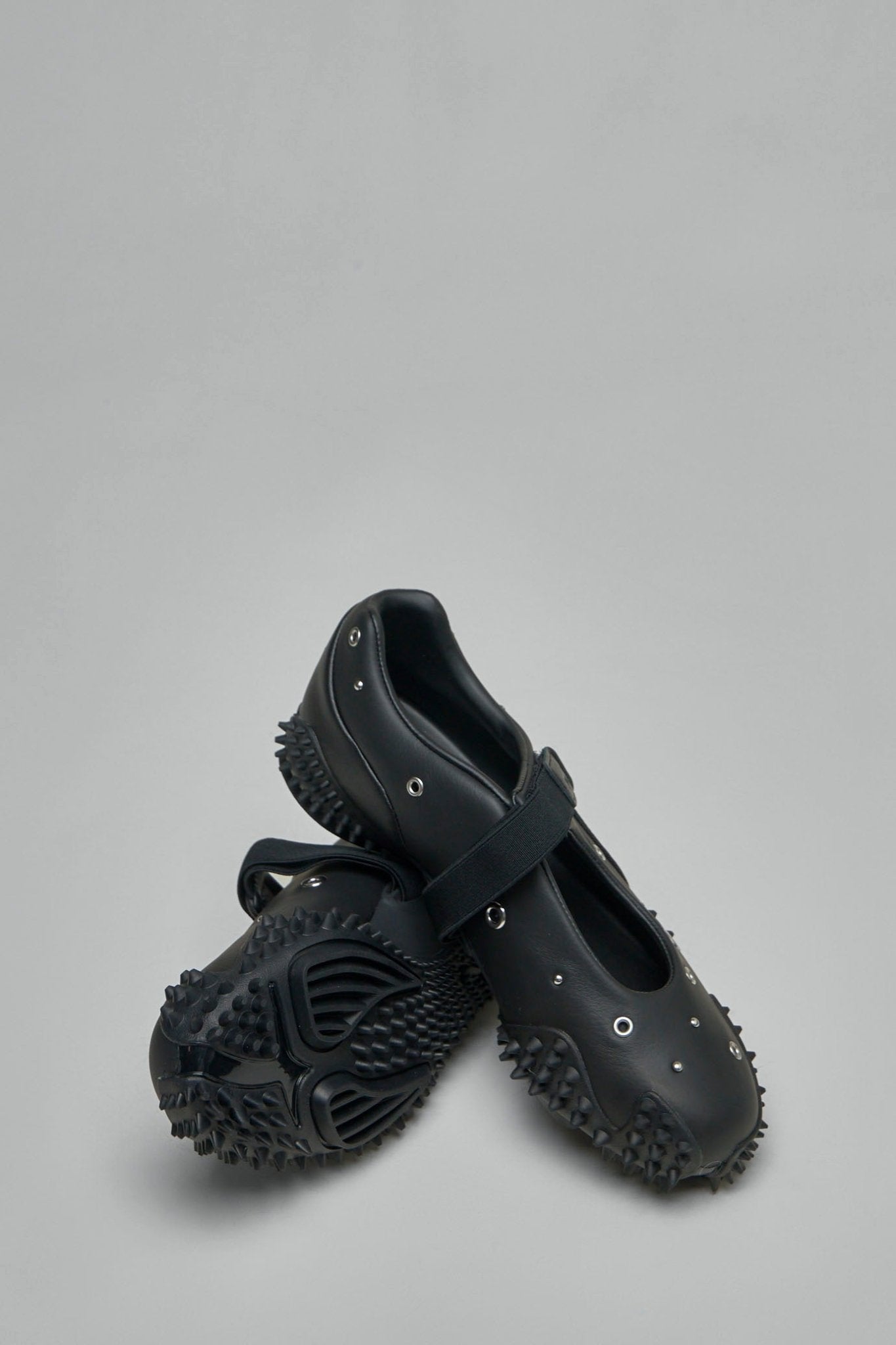 【PUMA】MOSTRO FEY STUDS サイズ38 Mostro Fey Studs Women's Sneakers | PUMA