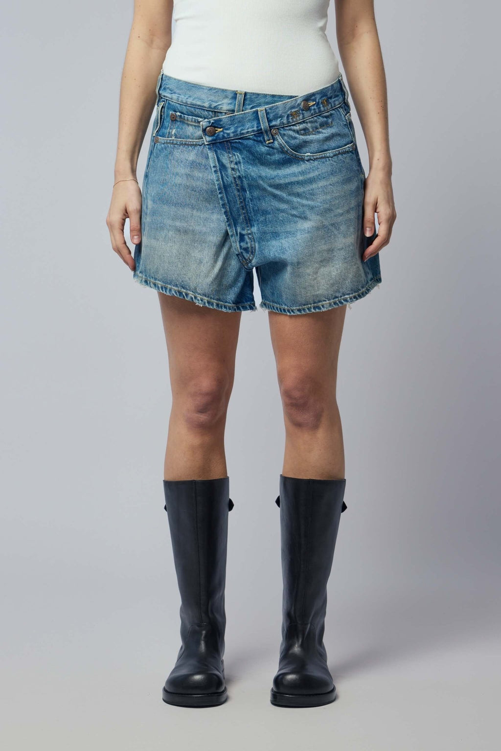 R13 - Crossover Short - LABELS