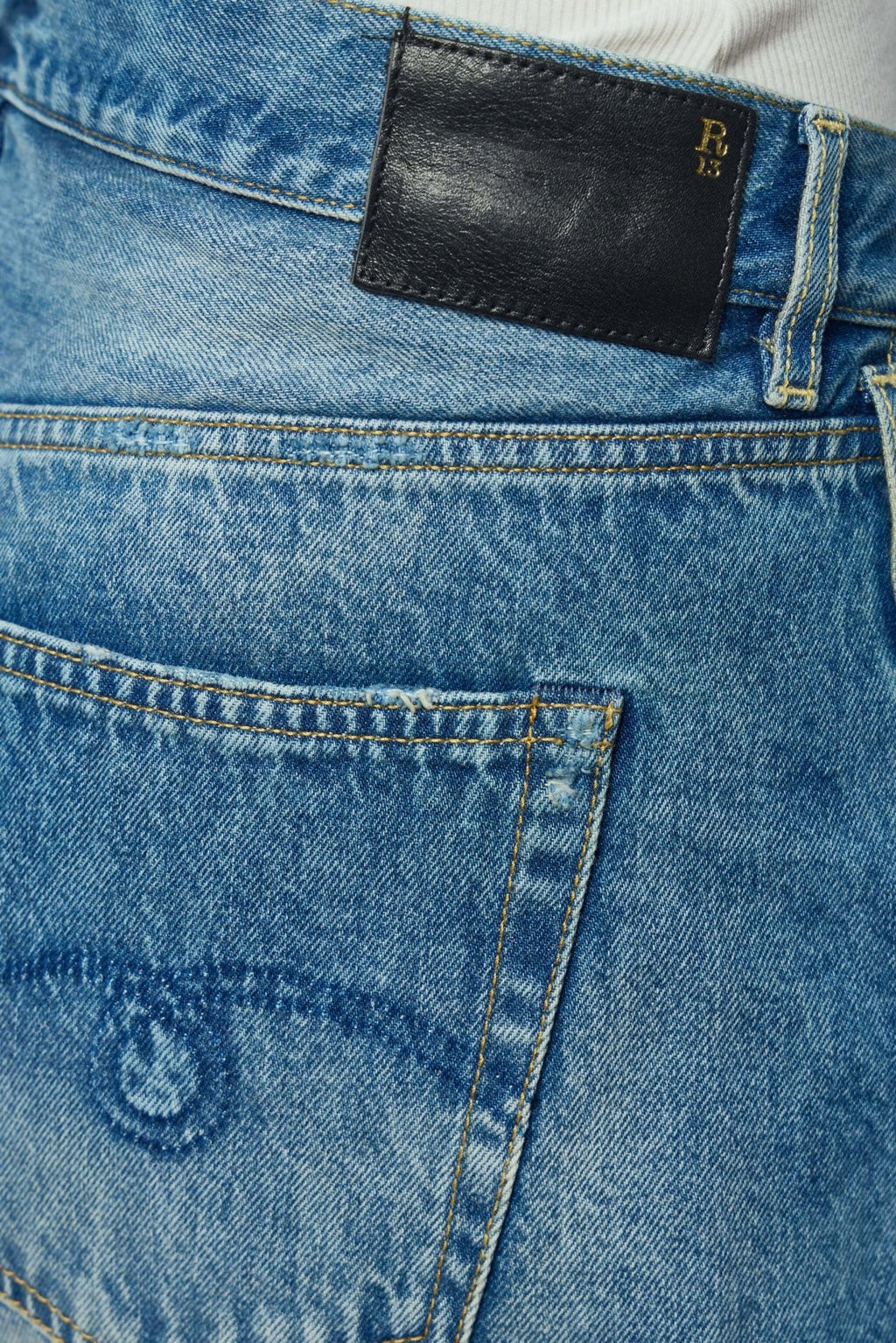 R13 - Crossover Short - LABELS