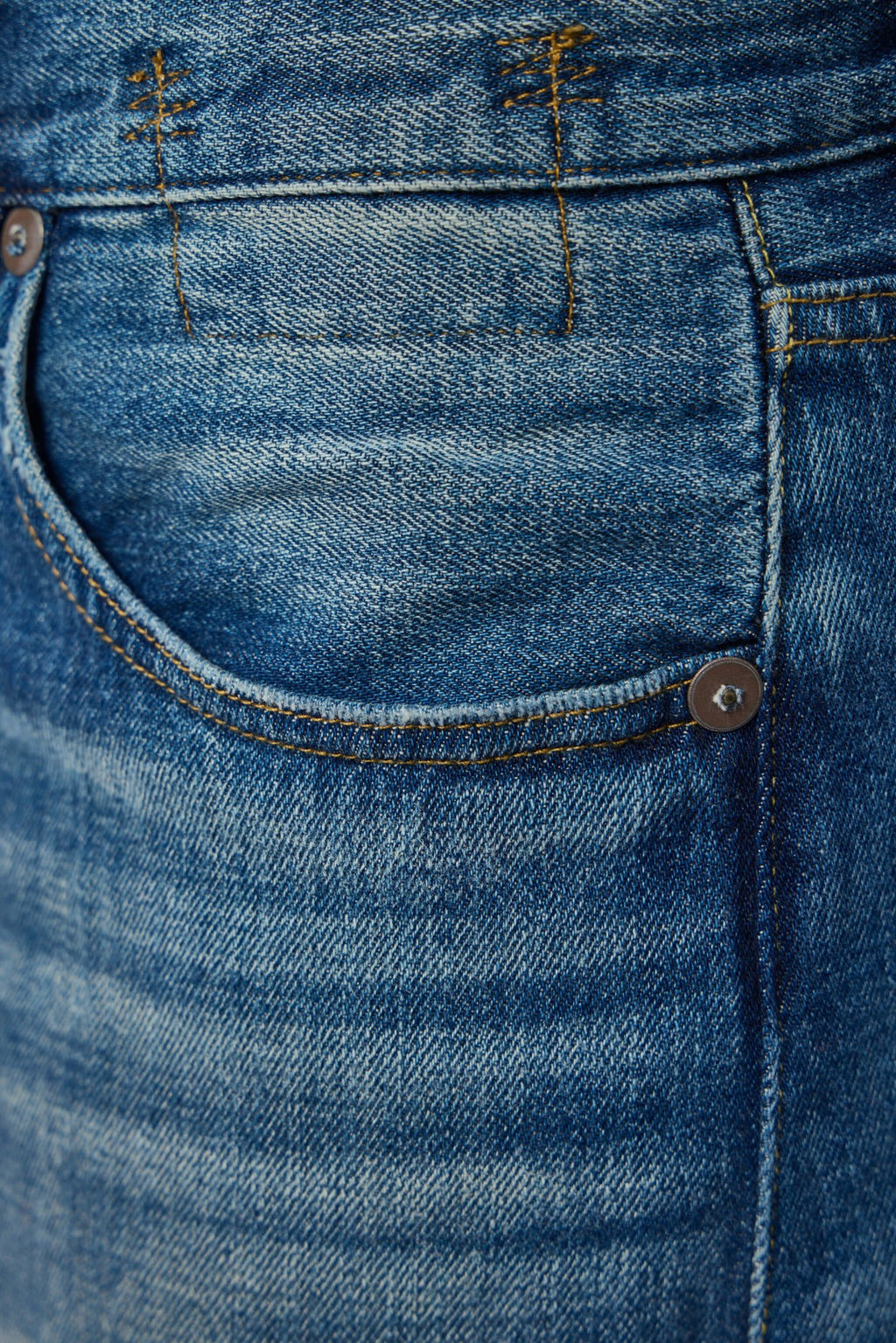 R13 - Venti Jean - LABELS