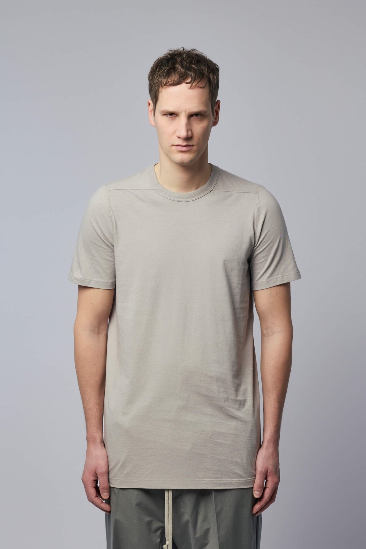 Close-up detail of Rick Owens Level T t-shirt crew neckline and cotton texture