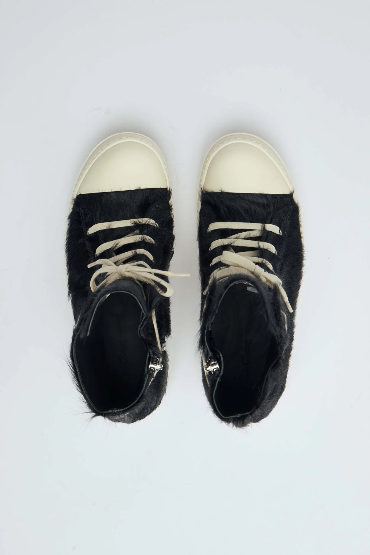 Close-up of rubber sole on Rick Owens Scarpe In Pelliccia sneakers