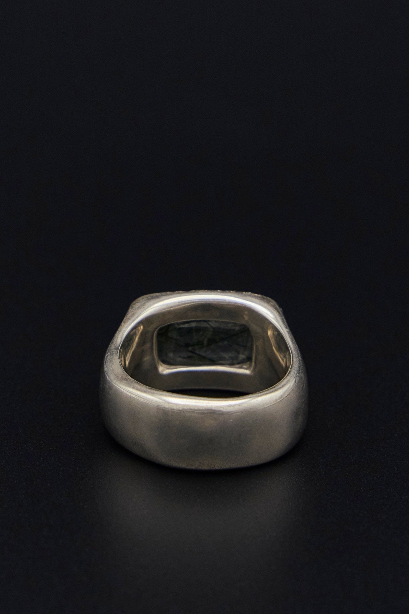 Rosa Maria Rings: Nasila Quartz Silver Ring – LABELS
