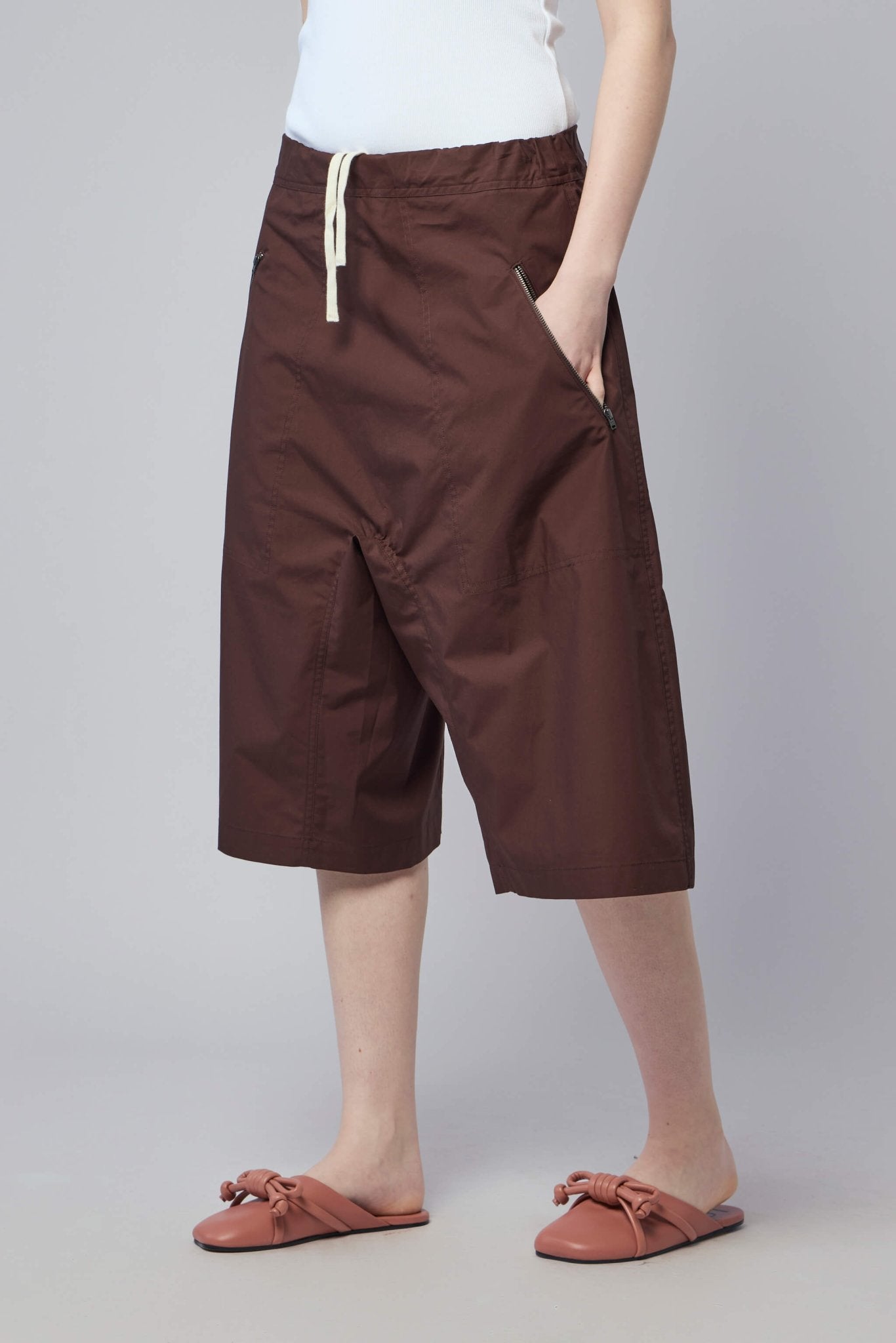 Sofie D'Hoore - Relaxed W. Zippockets Extra Low Crotch Short - LABELS