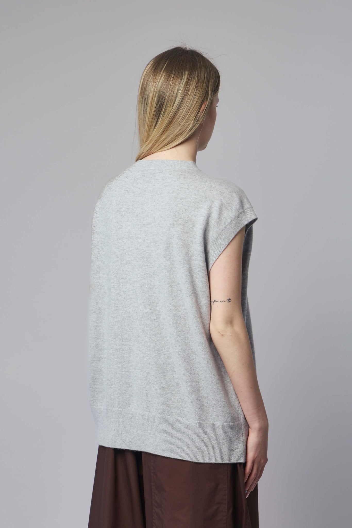 Sofie D'Hoore - Sleeveless Pullover C/neck - LABELS