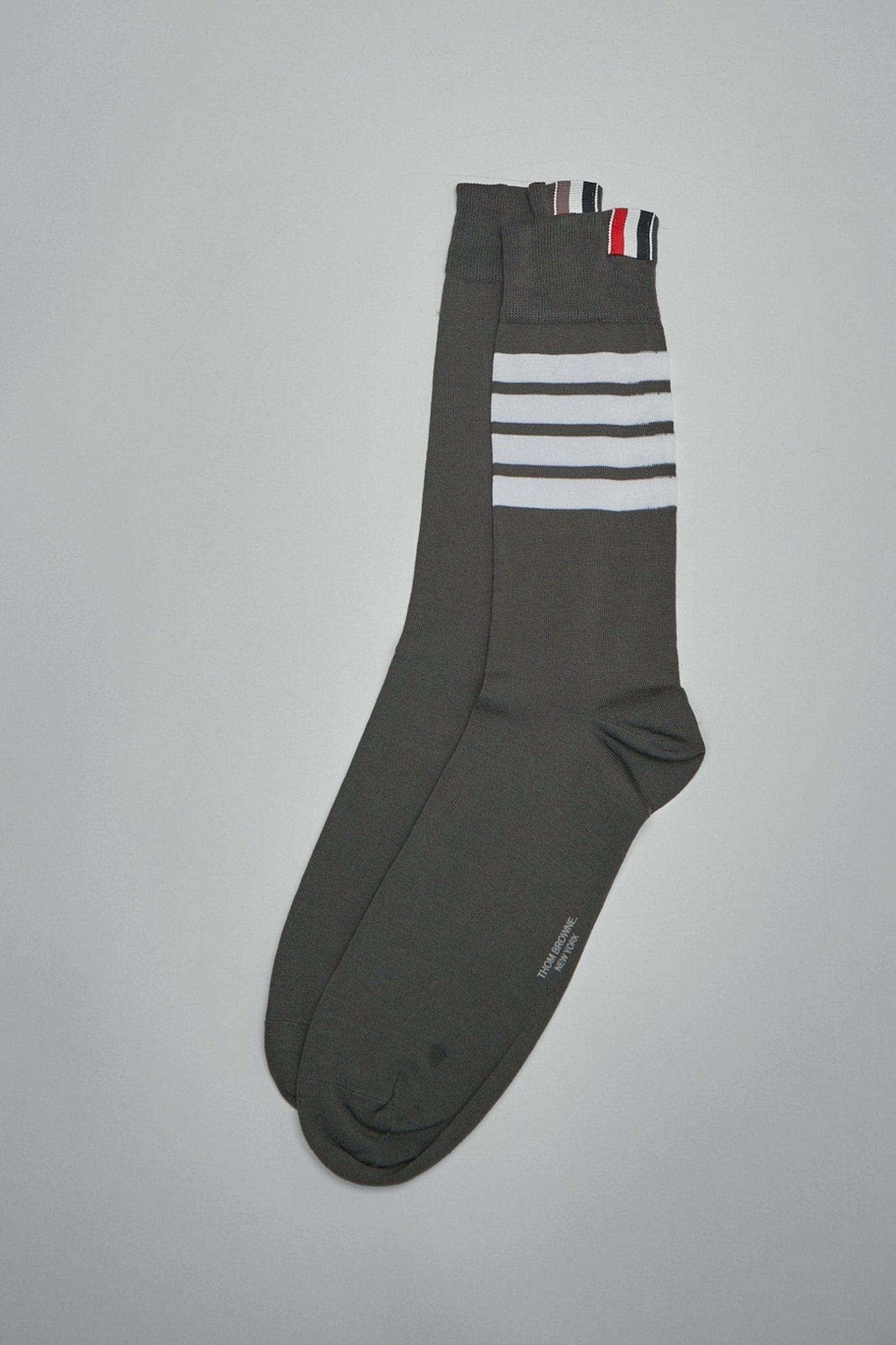 Thom Browne - Mid Calf Socks W/ 4Bar In Lightweight Cotton - LABELS