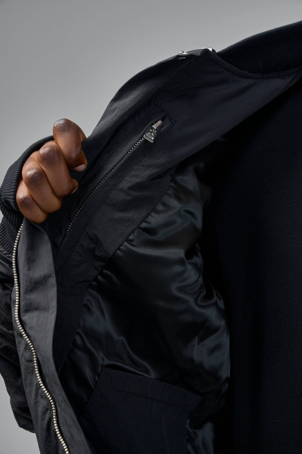 Thom Krom - M J 75 - LABELS