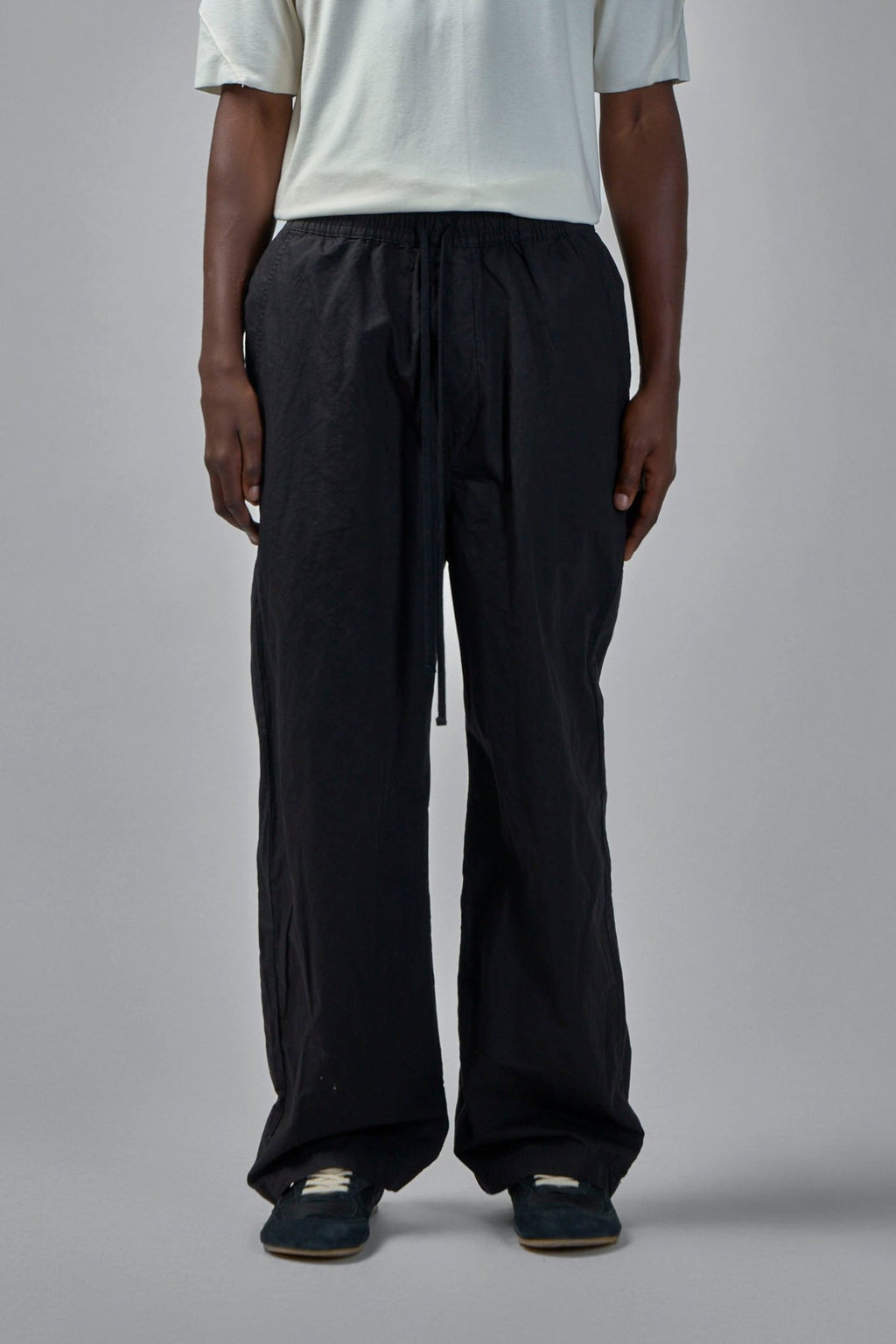 Thom Krom - M P 19 - LABELS