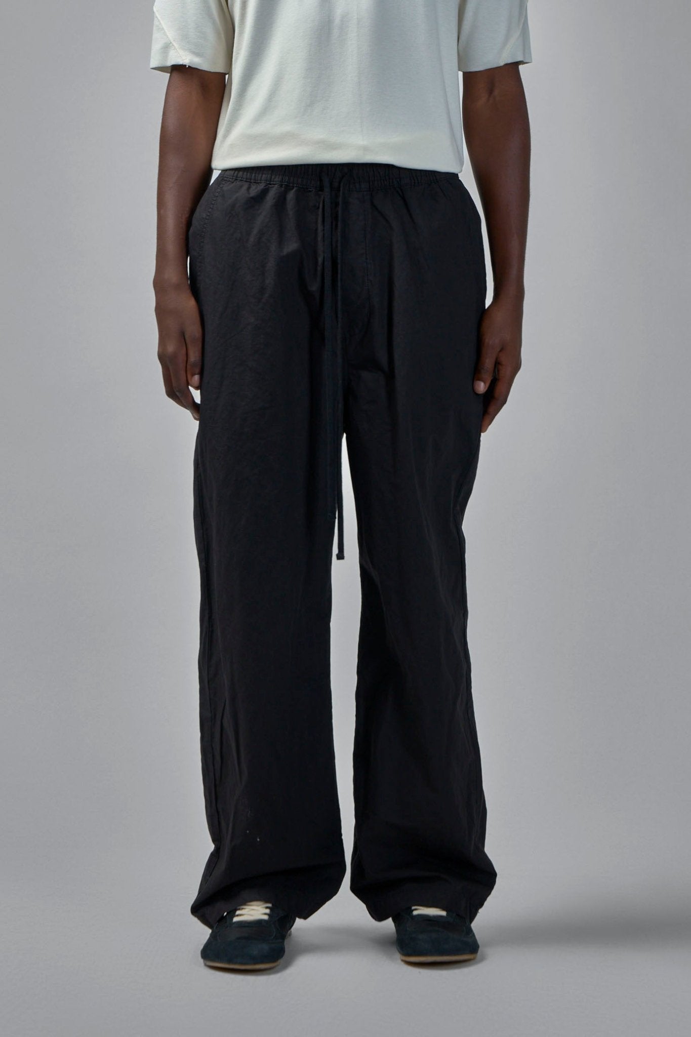 Thom Krom - M P 19 - LABELS