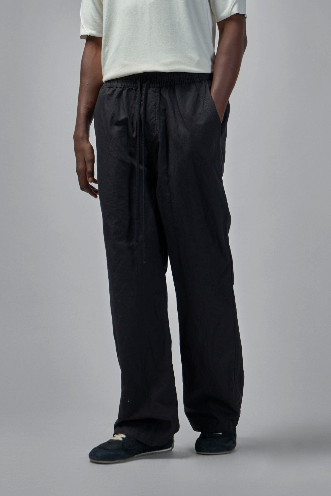 Thom Krom - M P 19 - LABELS