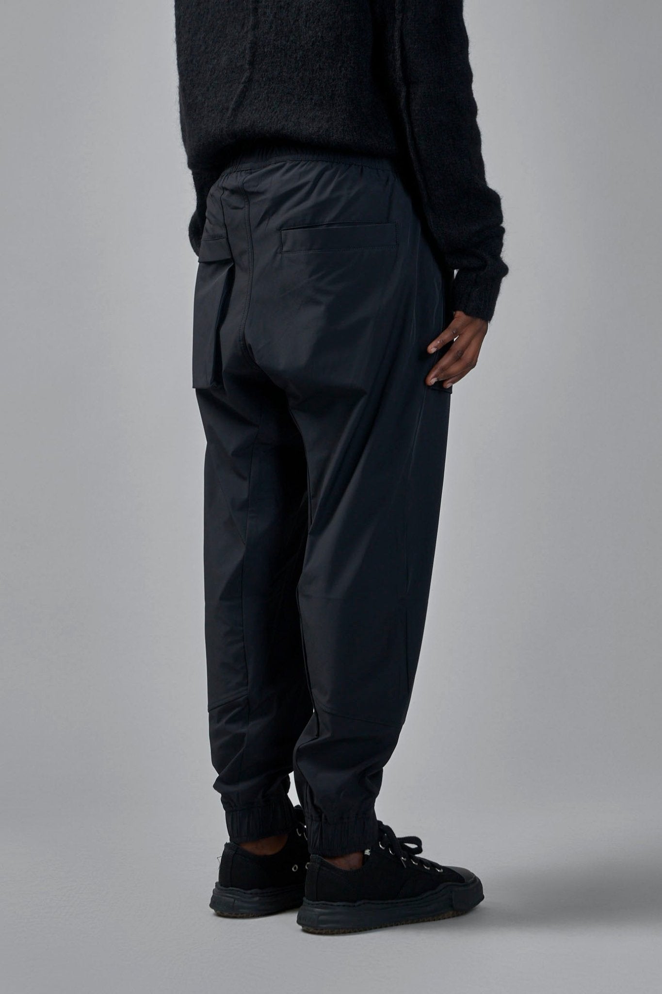 Thom Krom - M P 27 - LABELS