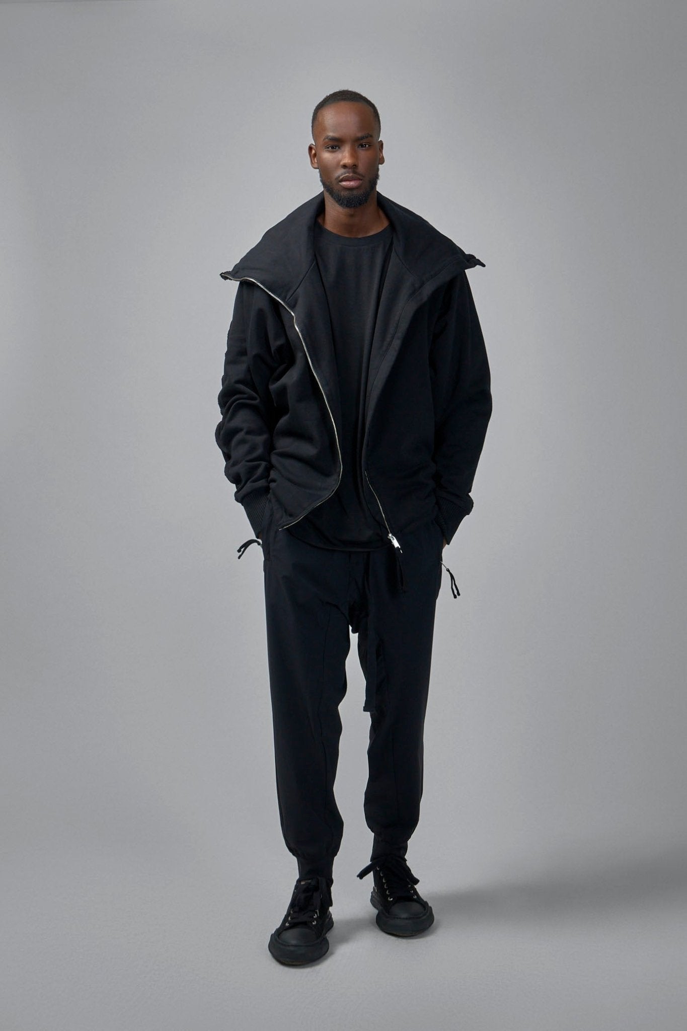 Thom Krom - M P 29 - LABELS