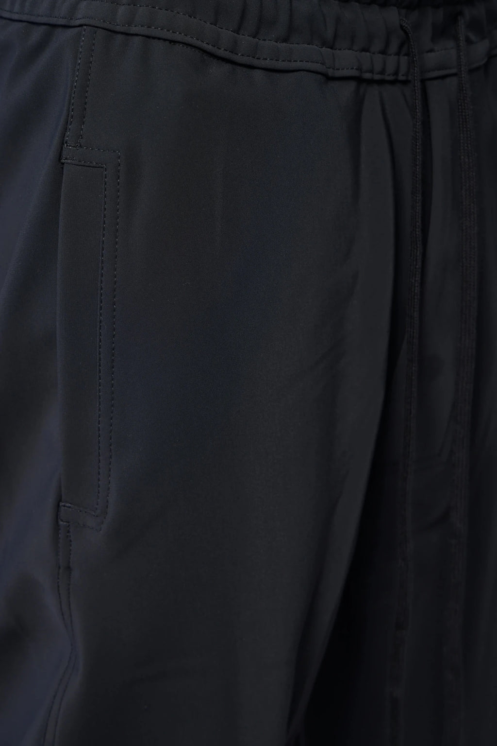 Thom Krom - M P 60 - LABELS