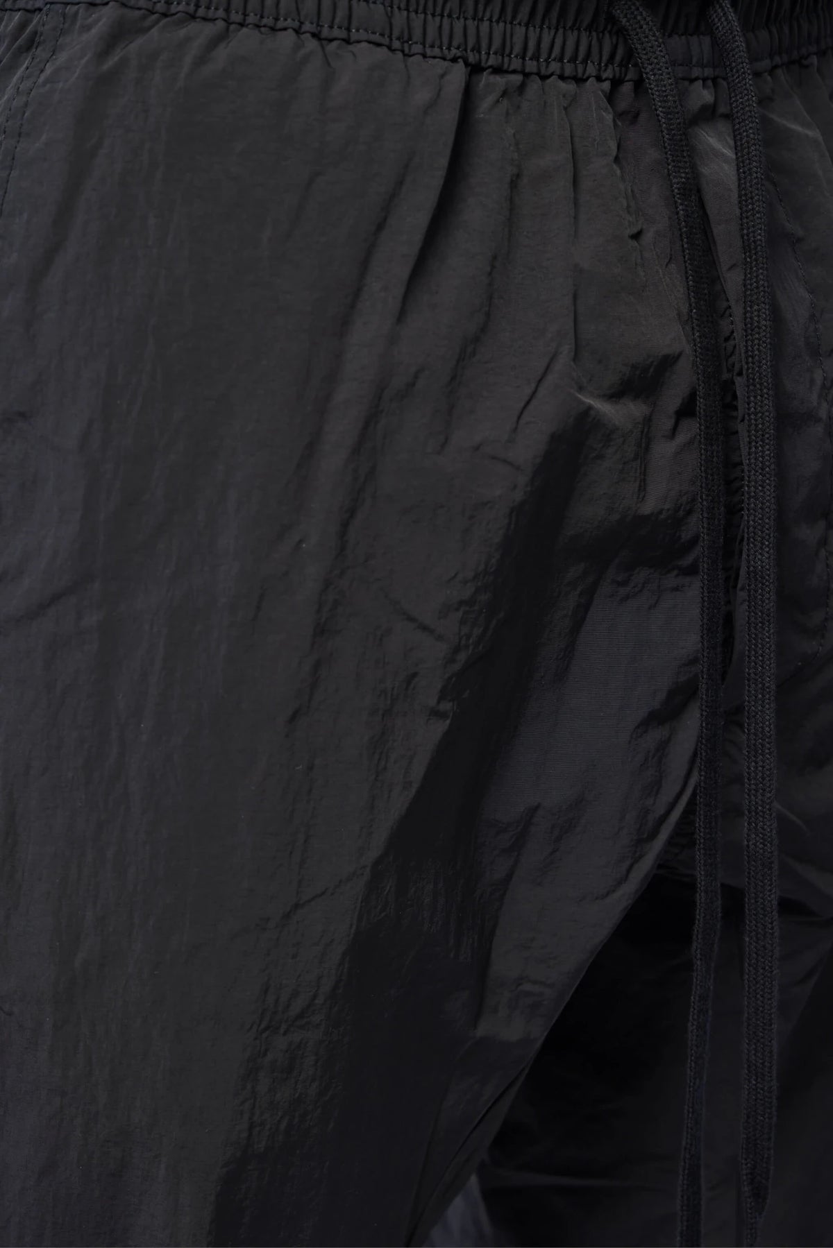 Thom Krom - M P 66 - LABELS