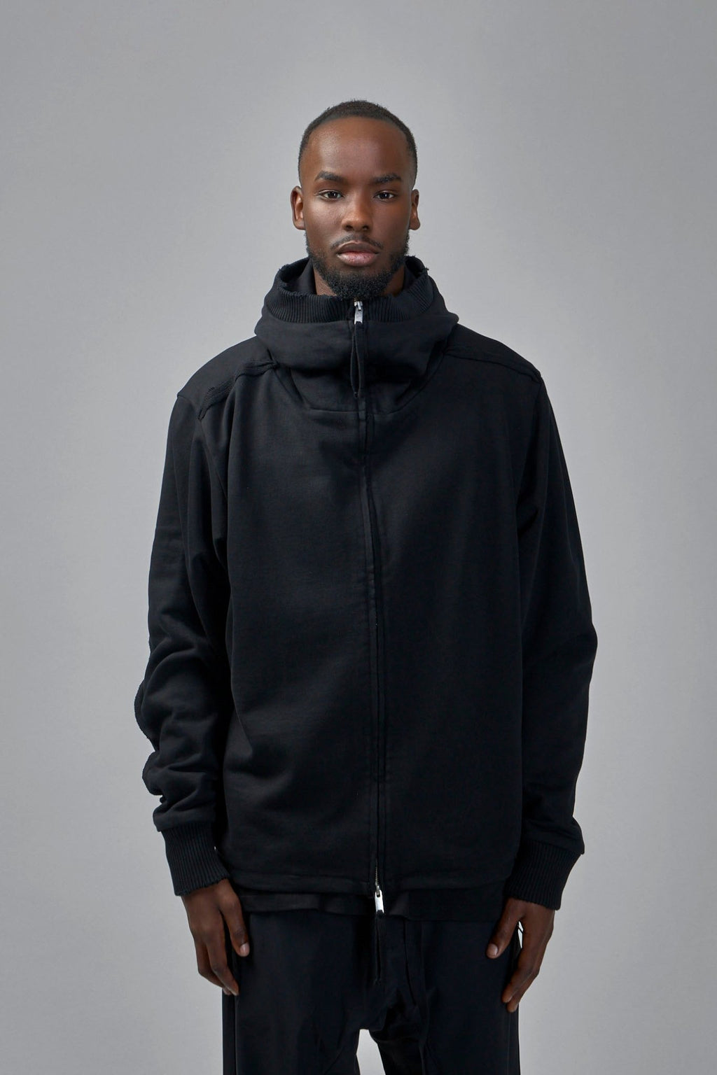 Thom Krom - M SJ 690 - LABELS