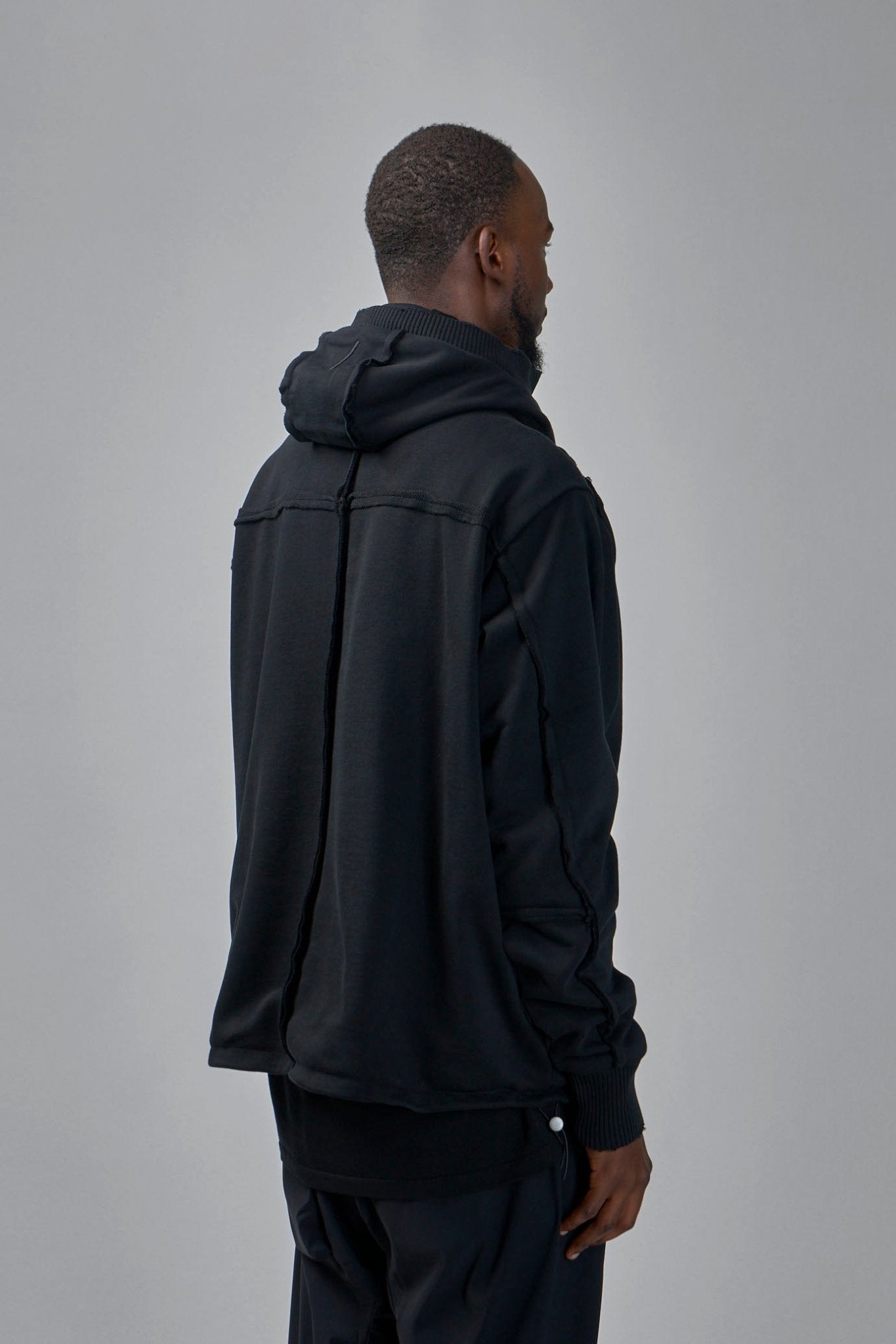 Thom Krom - M SJ 690 - LABELS