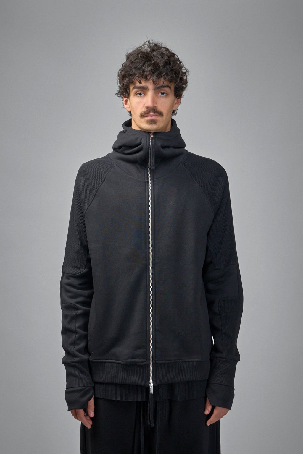 Thom Krom - M SJ 691 - LABELS