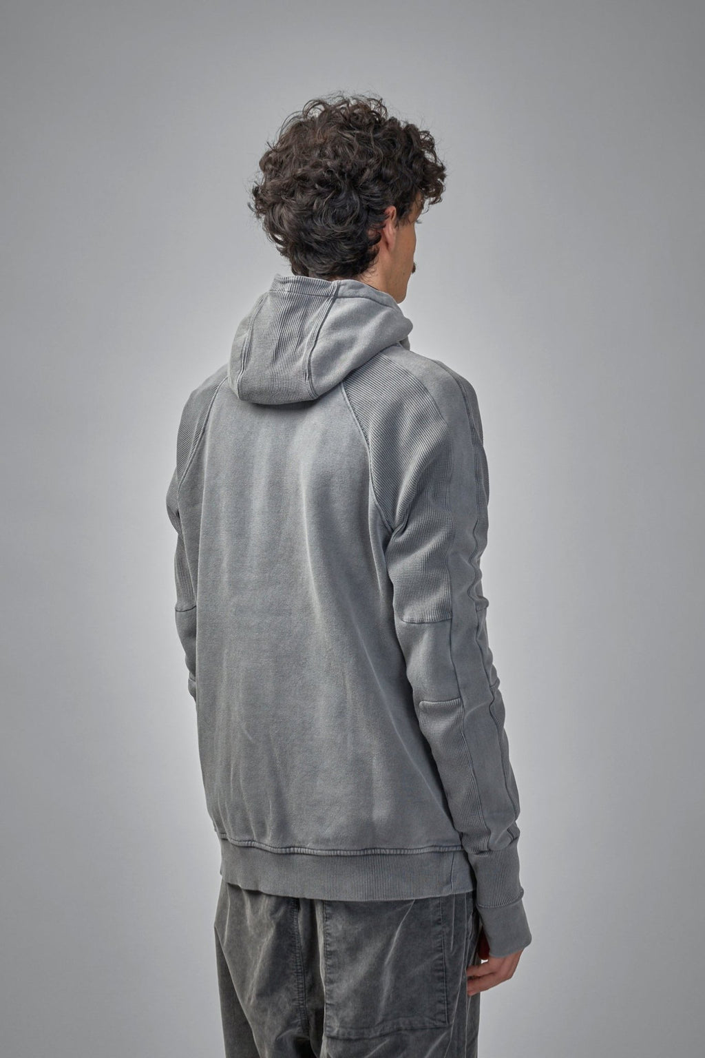 Thom Krom - M SJ 691 - LABELS