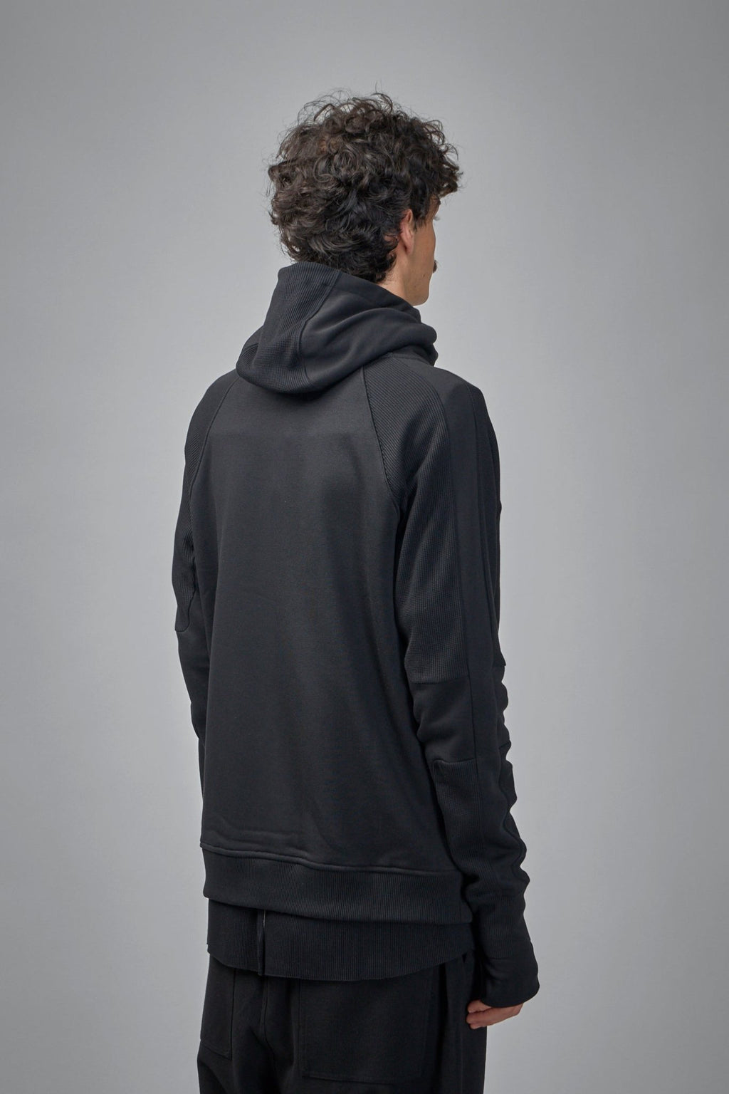 Thom Krom - M SJ 691 - LABELS