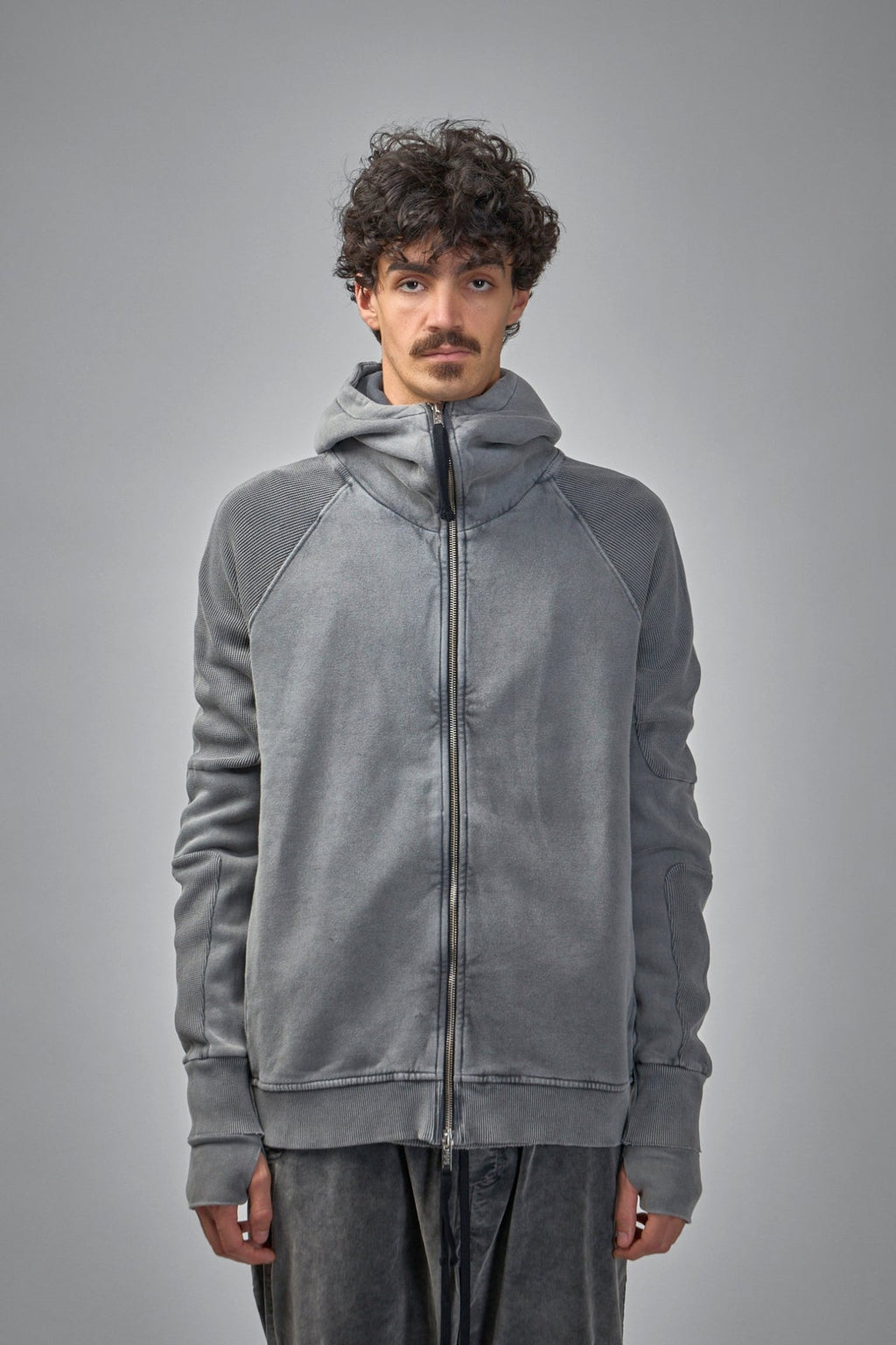 Thom Krom - M SJ 691 - LABELS